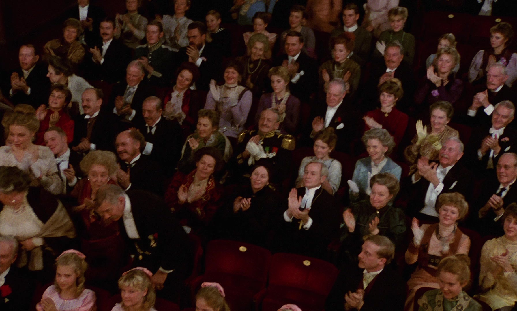 Fanny och Alexander (1982), wide, 1.66:1 — film still