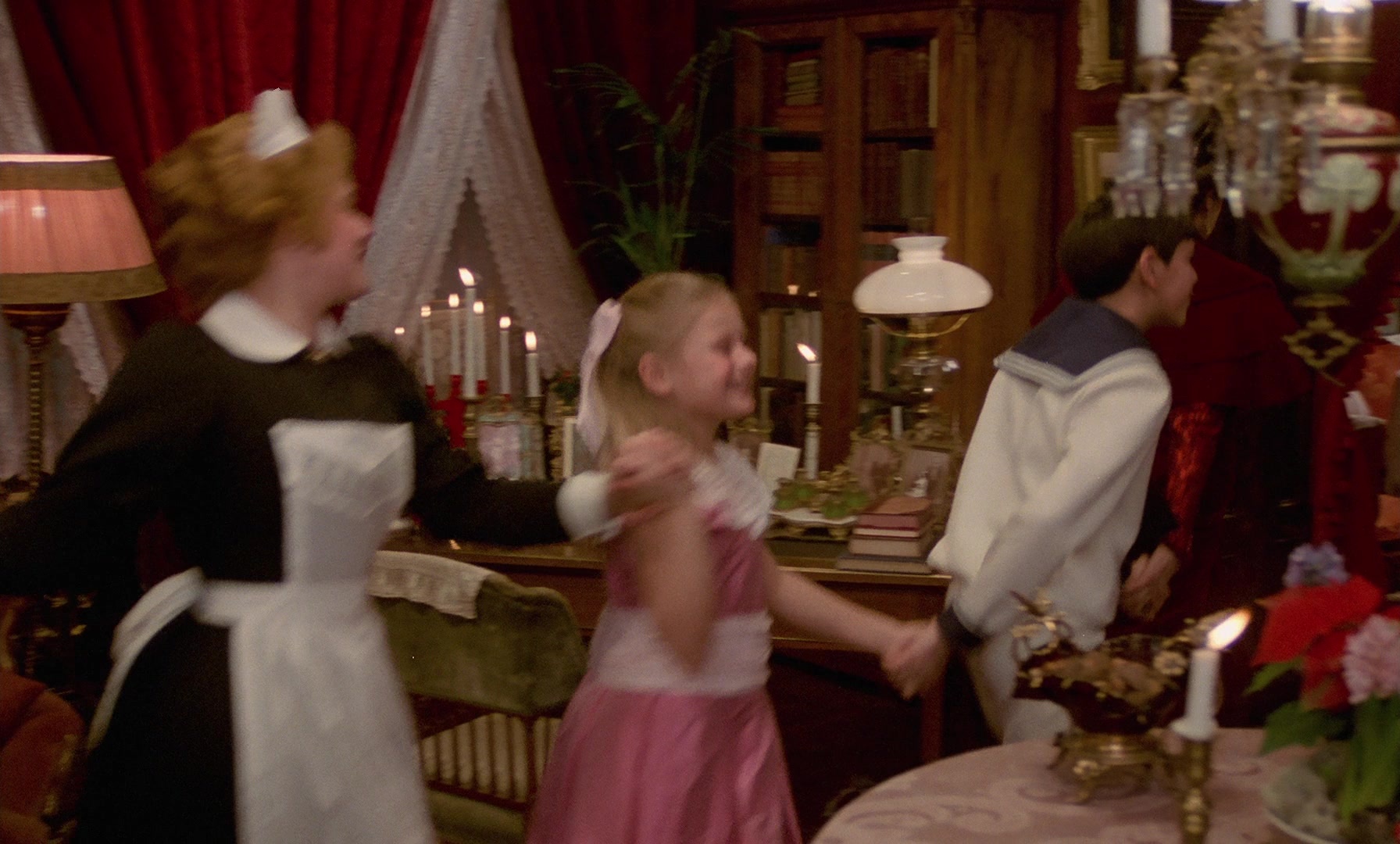 Fanny och Alexander (1982), wide, 1.66:1 — film still