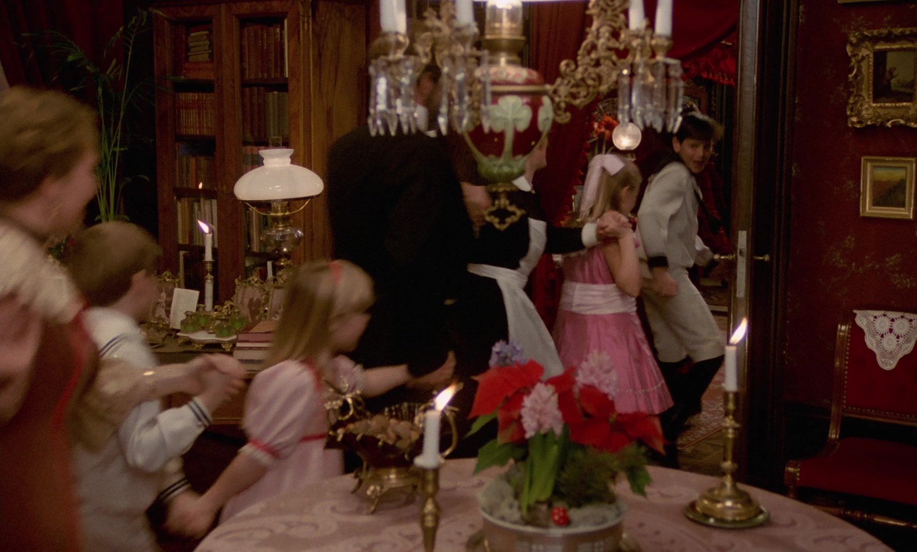 Fanny och Alexander (1982), wide, 1.66:1 — film still