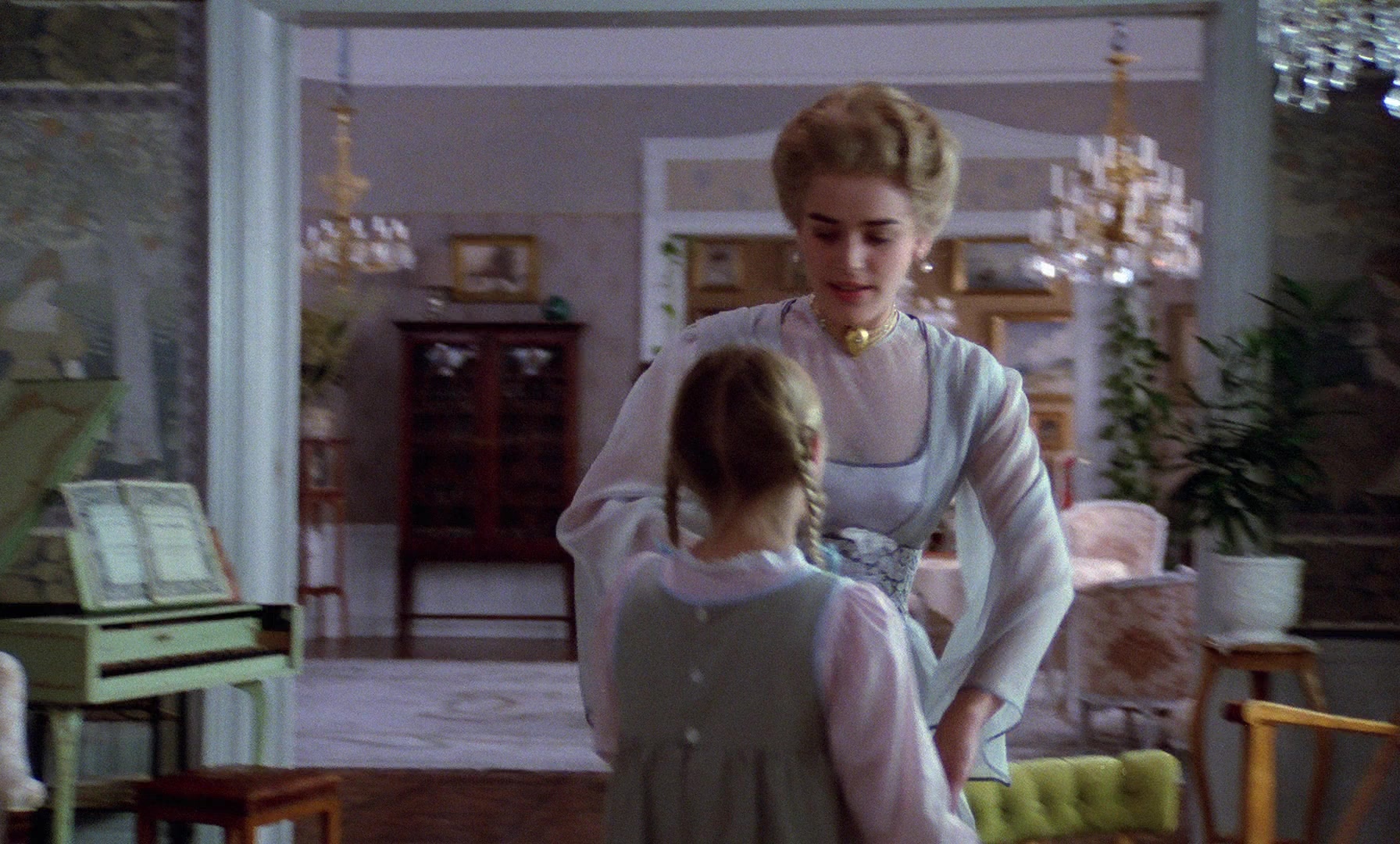 Fanny och Alexander (1982), wide, 1.66:1 — film still