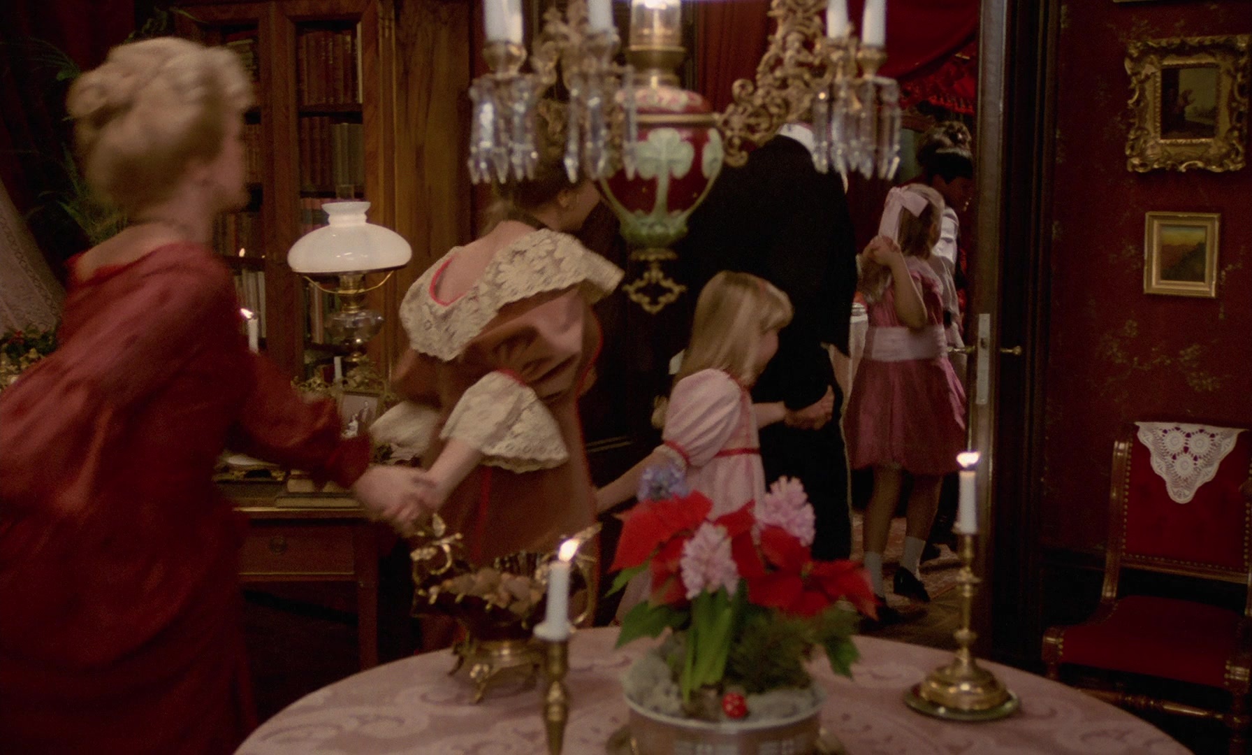 Fanny och Alexander (1982), wide, 1.66:1 — film still