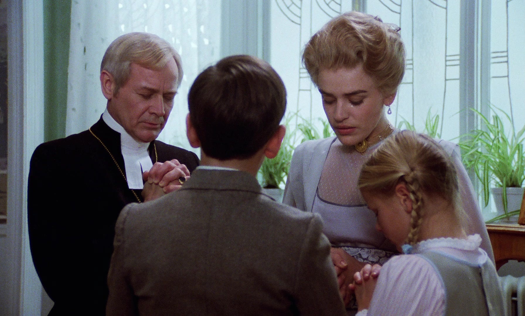 Fanny och Alexander (1982), wide, 1.66:1 — film still