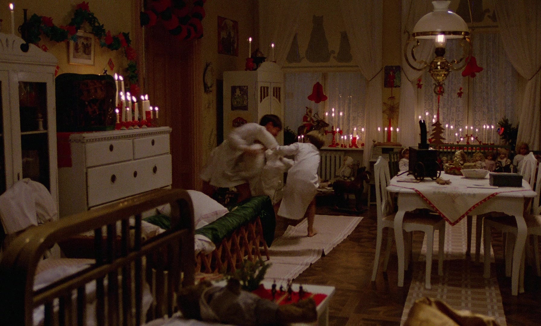 Fanny och Alexander (1982), wide, 1.66:1 — film still