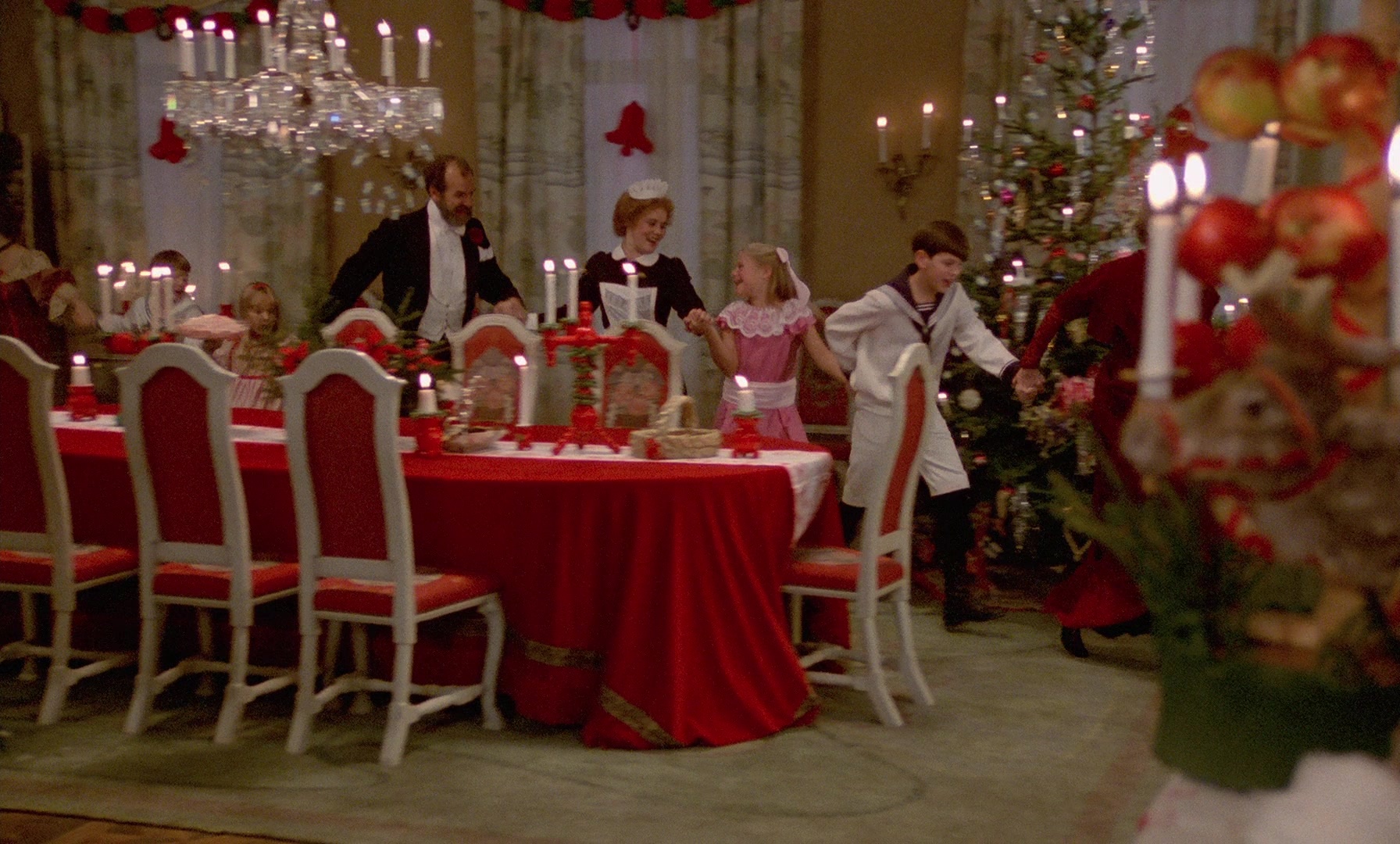 Fanny och Alexander (1982), wide, 1.66:1 — film still