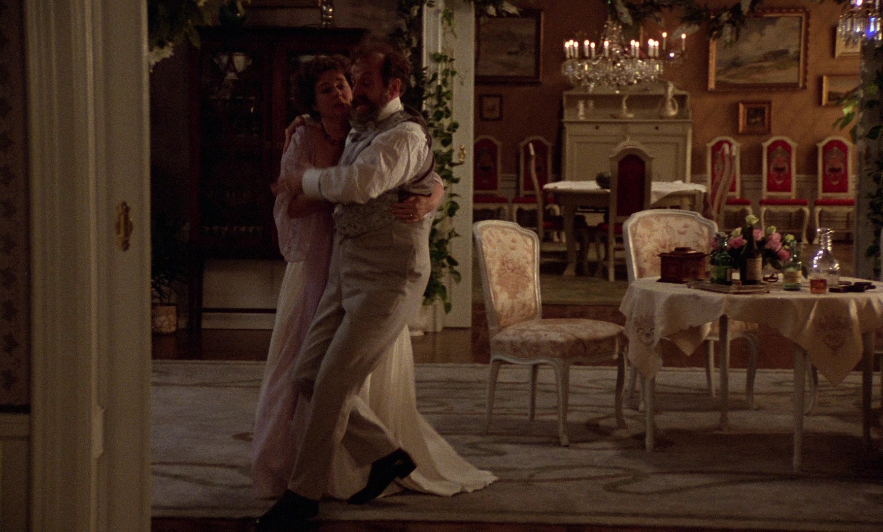 Fanny och Alexander (1982), wide, 1.66:1 — film still
