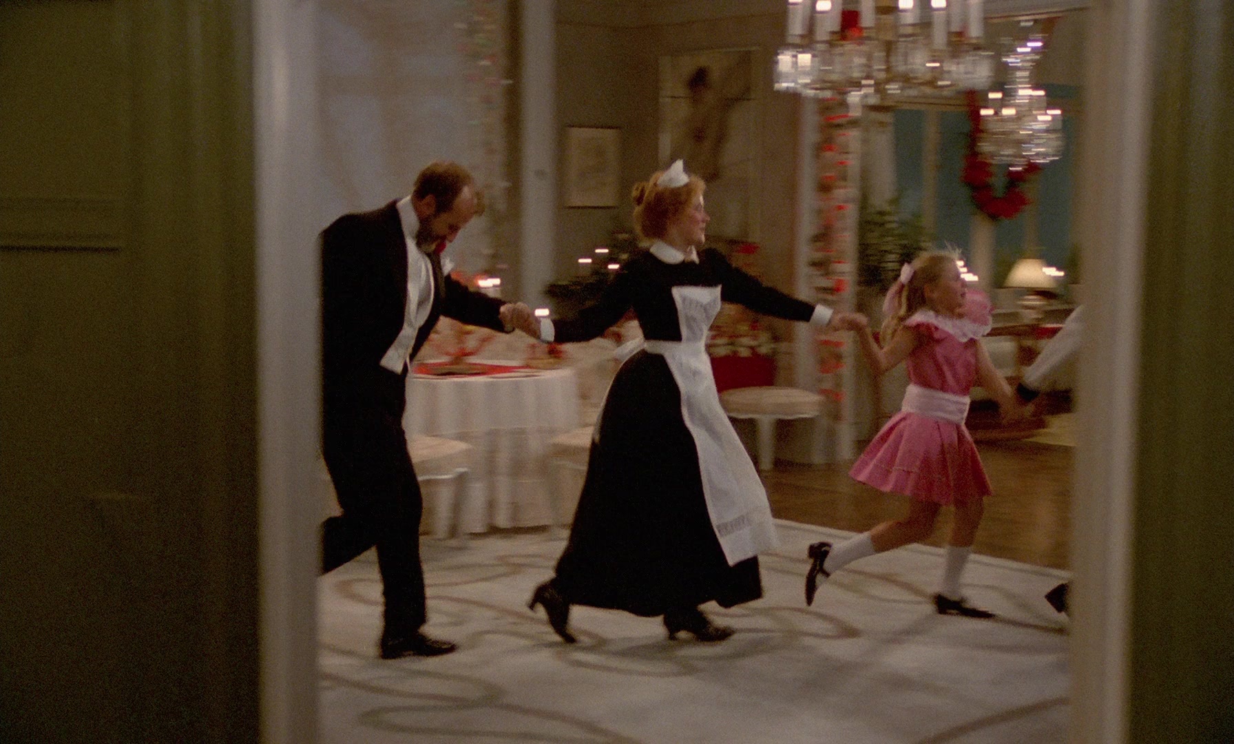Fanny och Alexander (1982), wide, 1.66:1 — film still