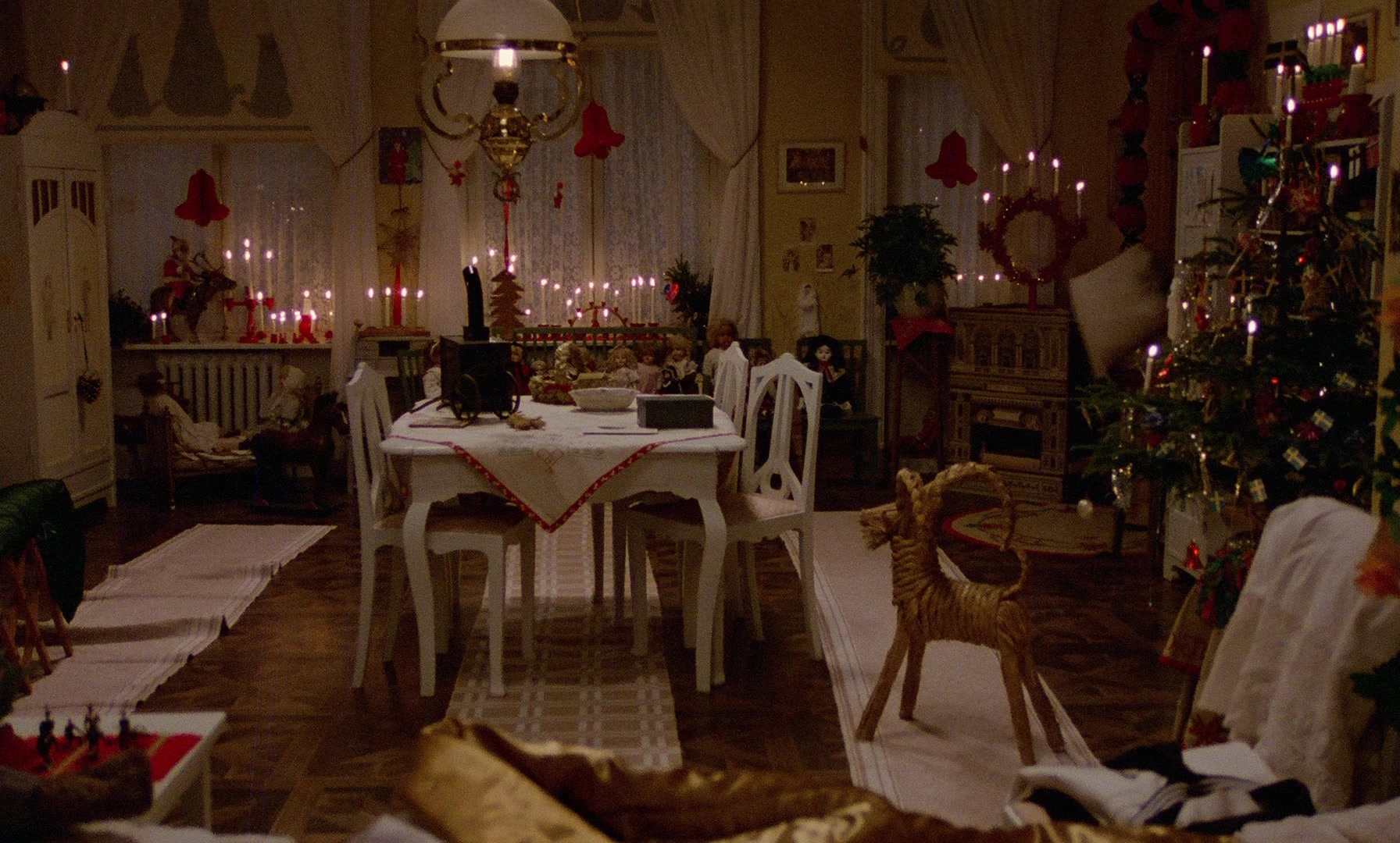 Fanny och Alexander (1982), wide, 1.66:1 — film still