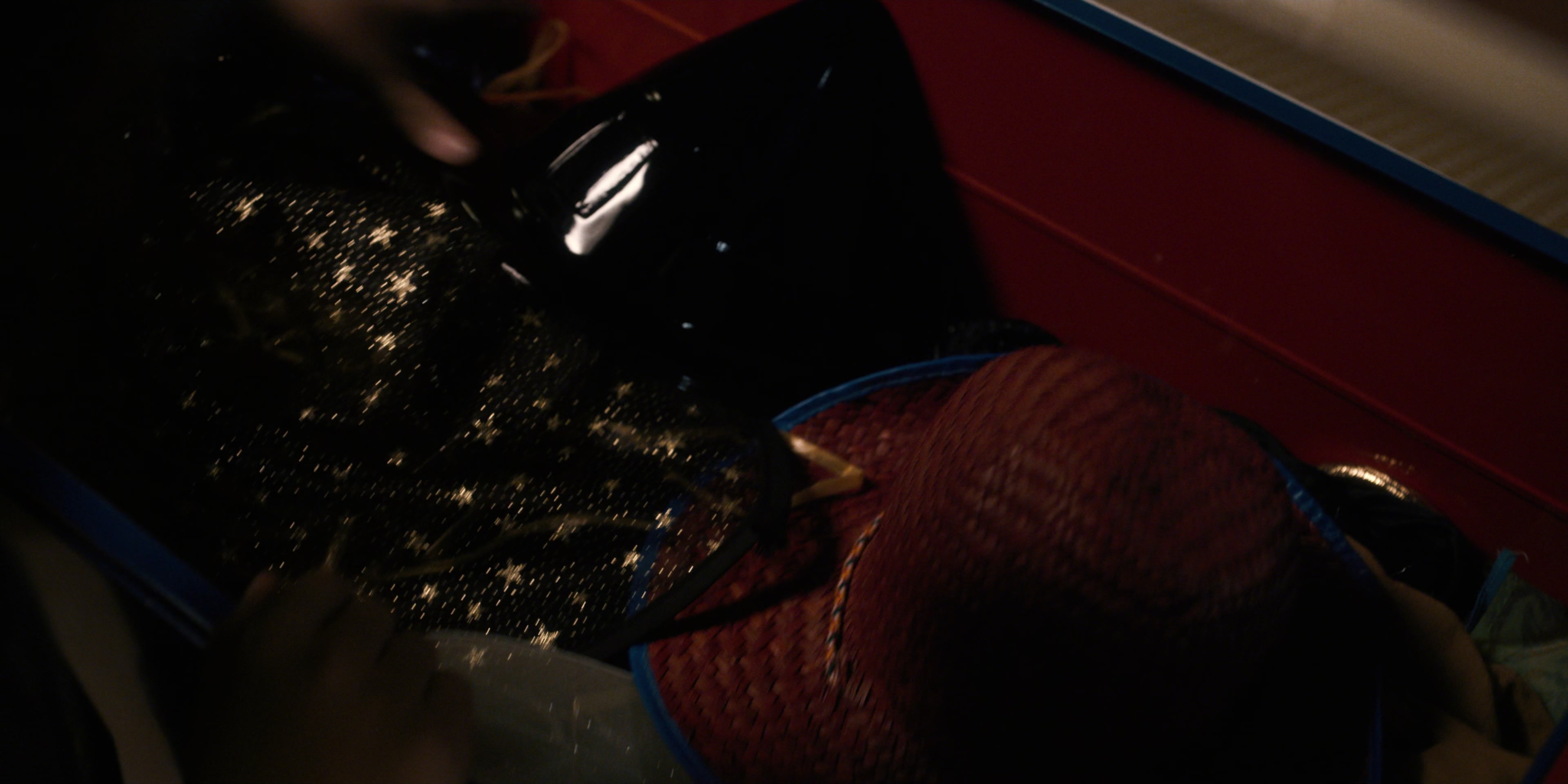 Stranger Things (2016), wide, 2.00:1 — film still