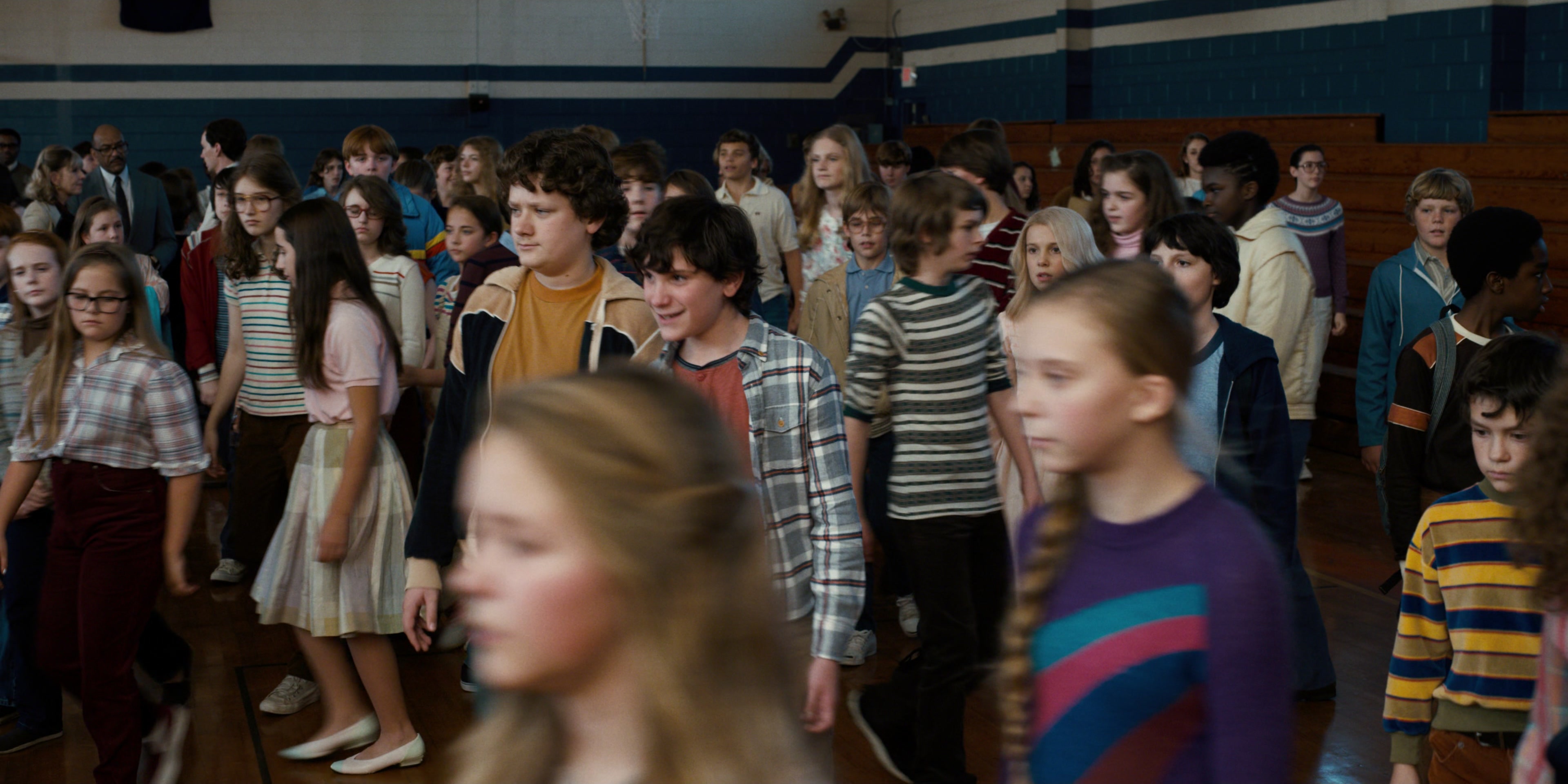 Stranger Things (2016), wide, 2.00:1 — film still