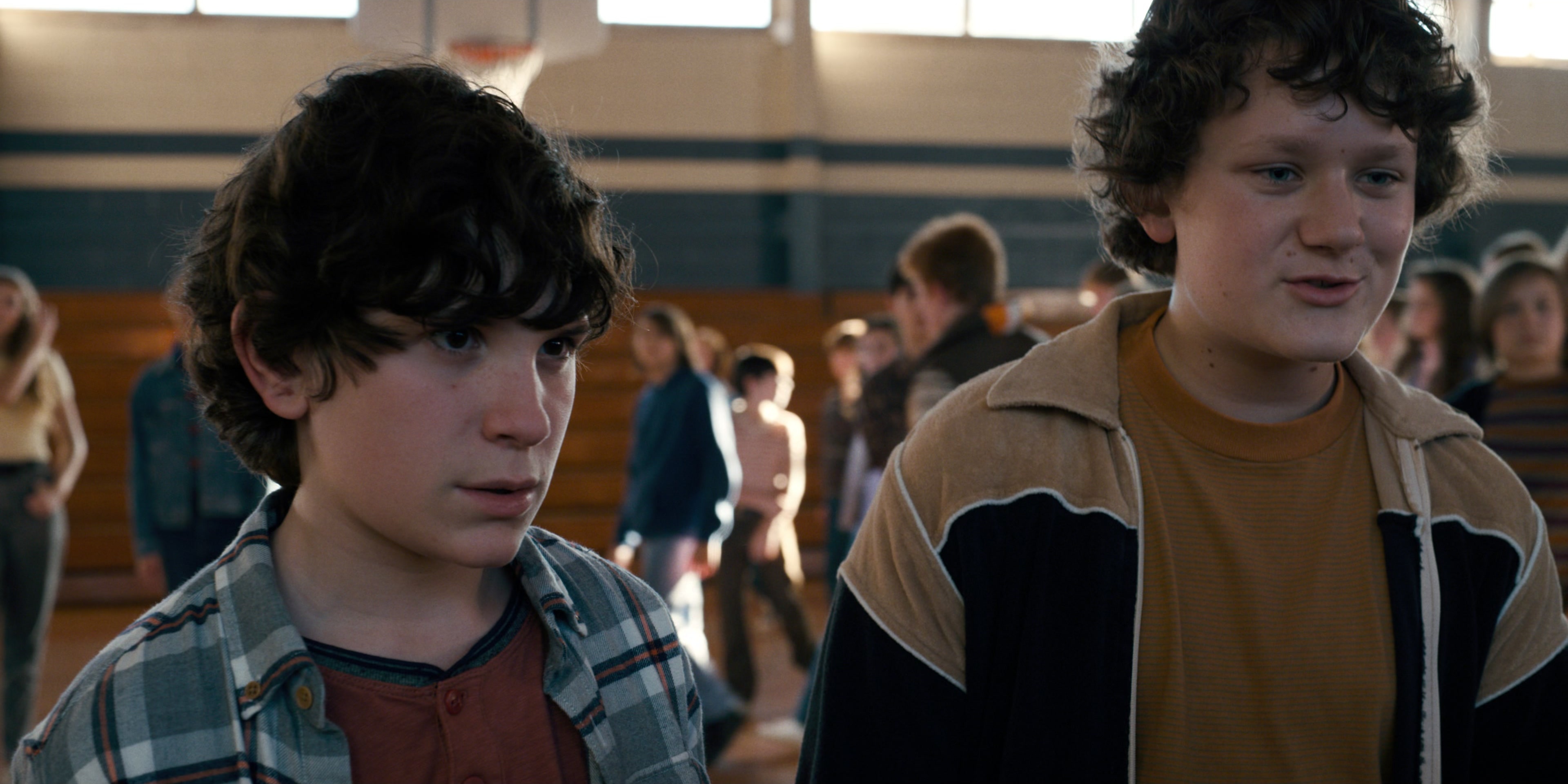Stranger Things (2016), medium, 2.00:1 — film still