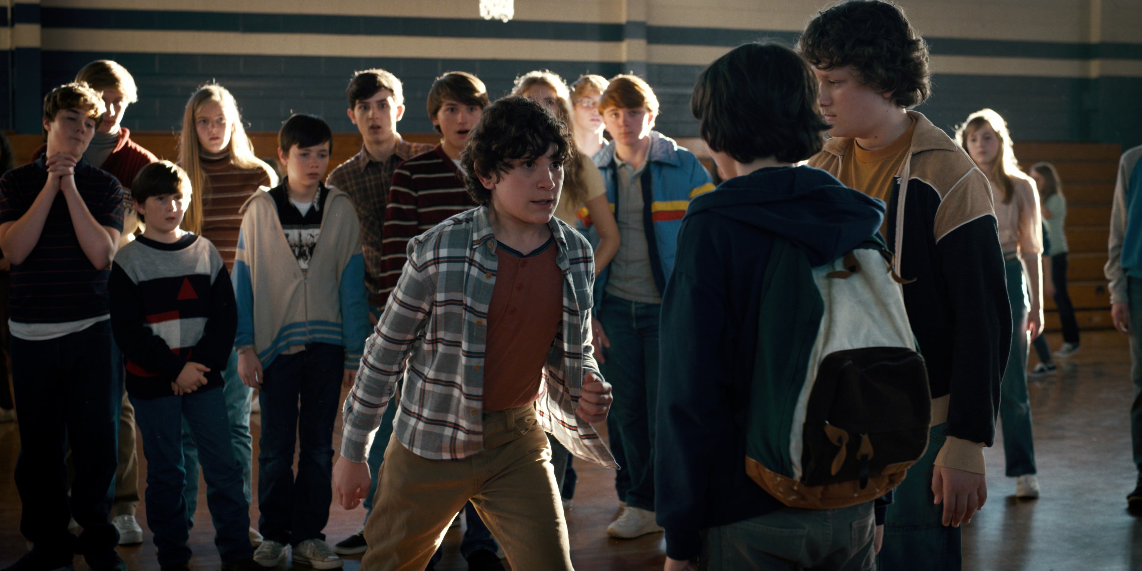 Stranger Things (2016), wide, 2.00:1 — film still