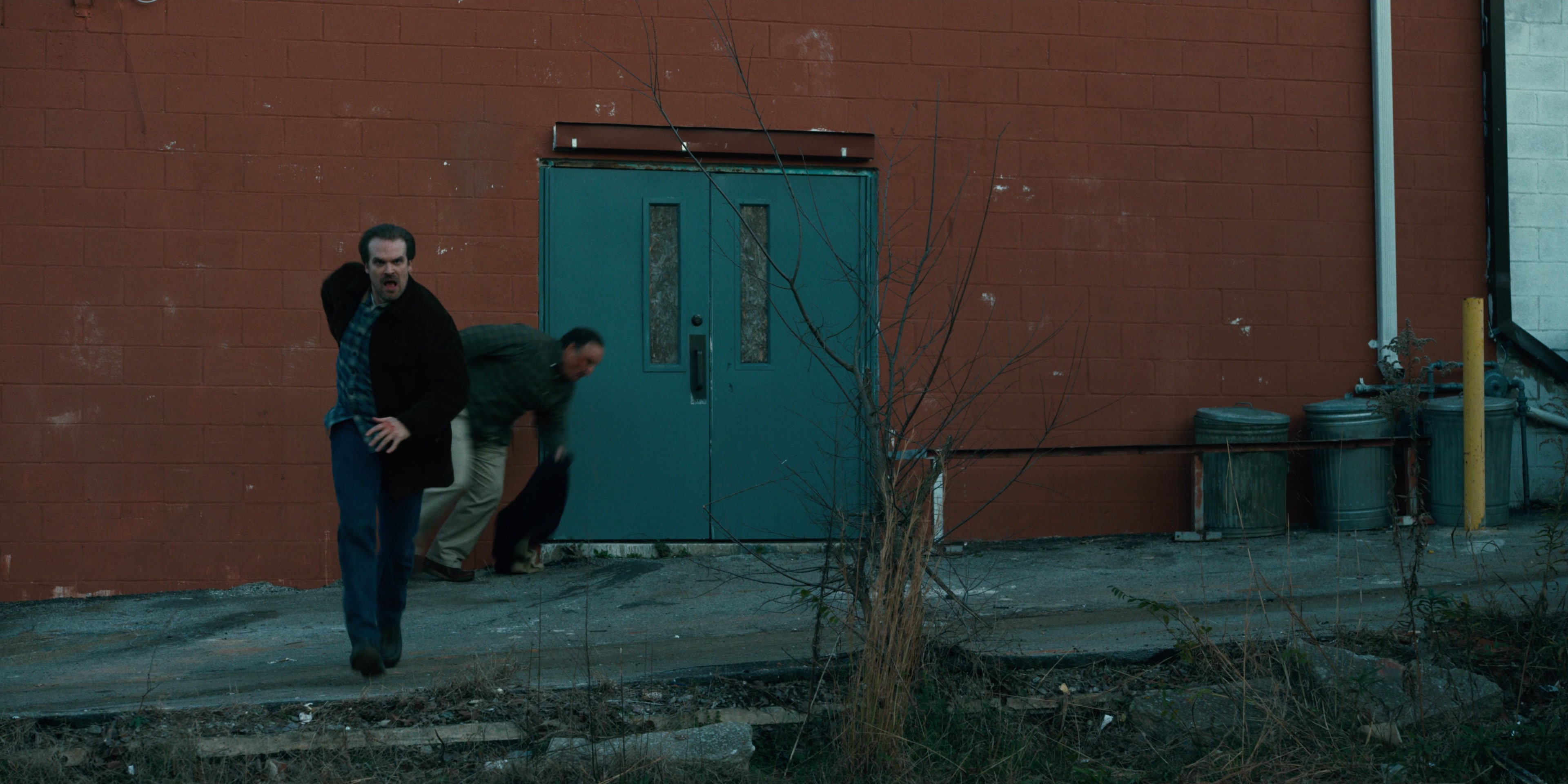 Stranger Things (2016), wide, 2.00:1 — film still