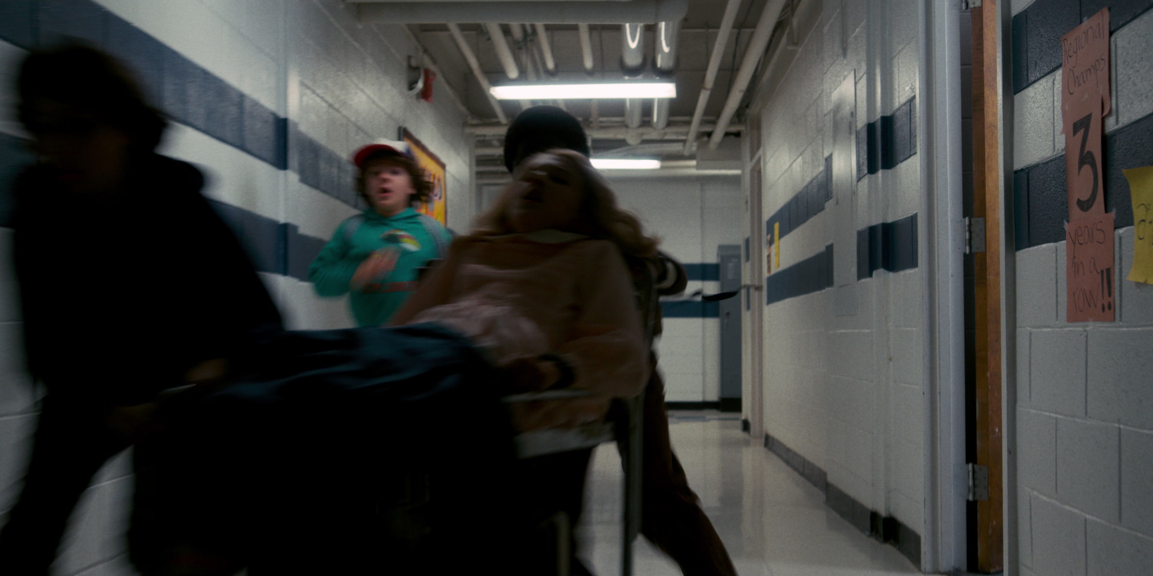 Stranger Things (2016), wide, 2.00:1 — film still