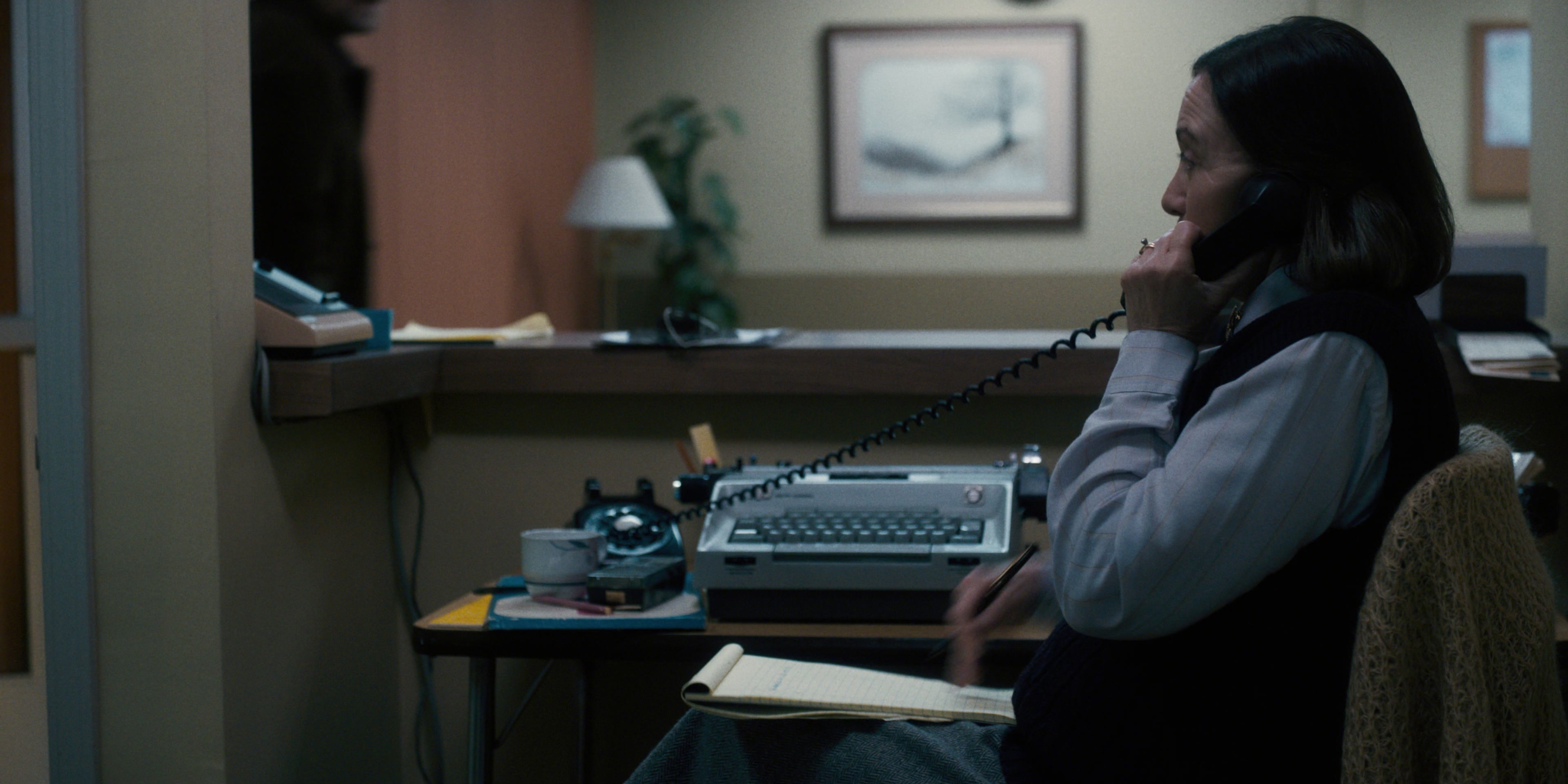 Stranger Things (2016), wide, 2.00:1 — film still