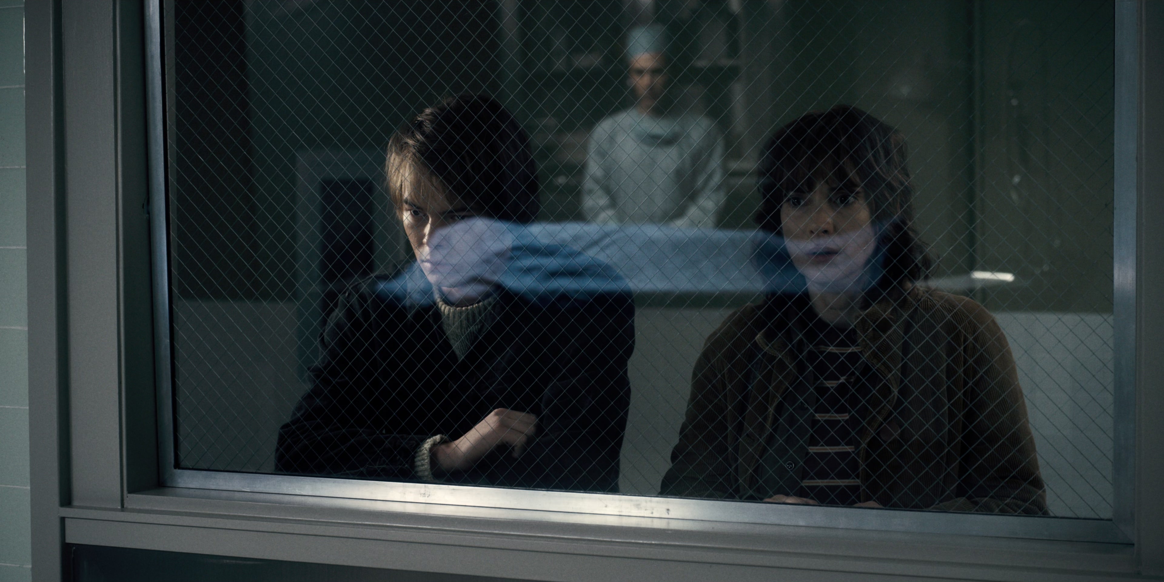 Stranger Things (2016), wide, 2.00:1 — film still