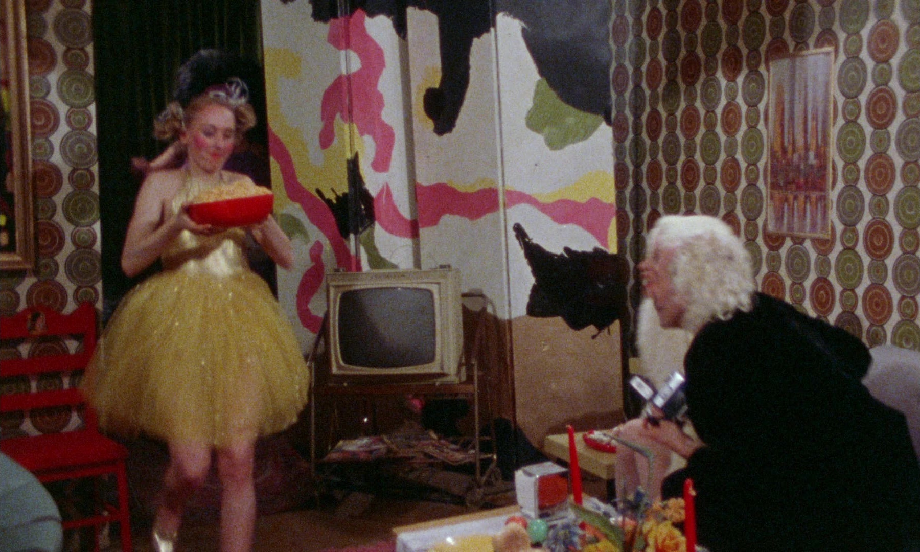 Female Trouble (1974), medium, 1.67:1 — film still