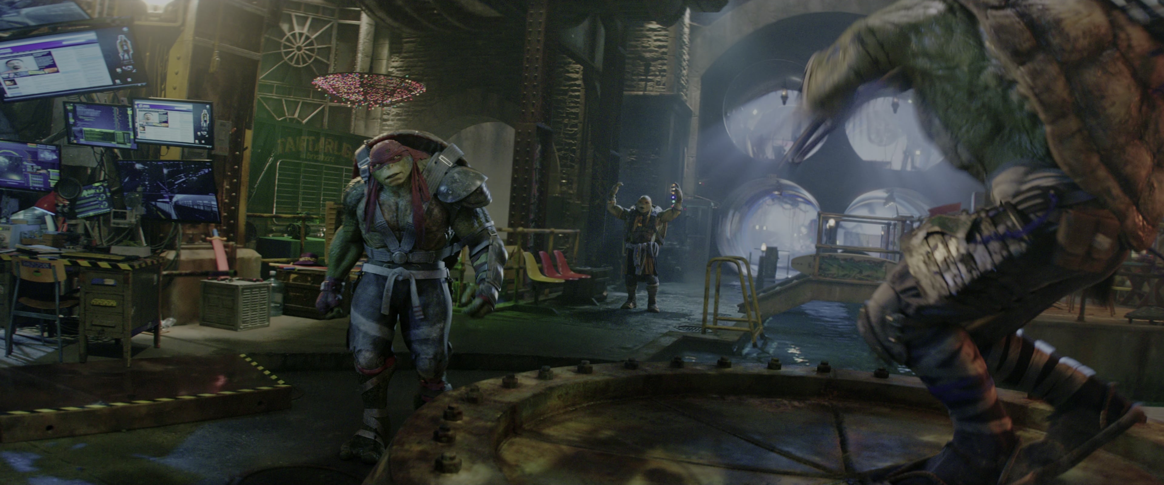 Teenage Mutant Ninja Turtles: Out of the Shadows (2016), wide, 2.40:1 — film still