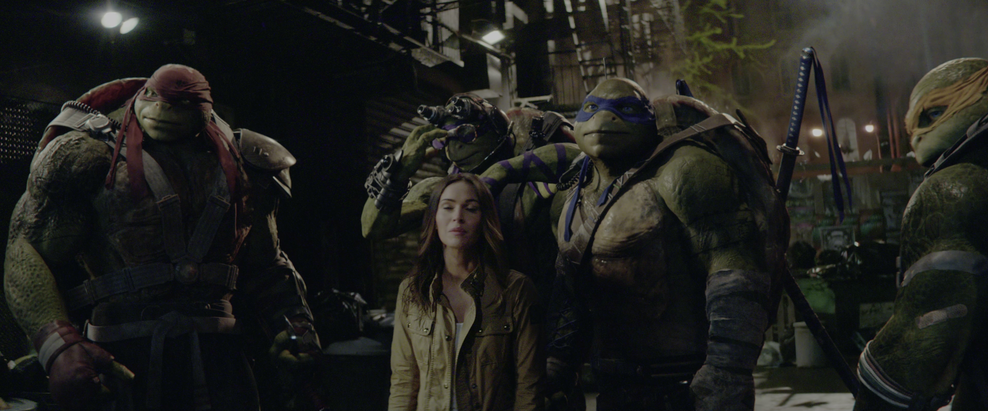 Teenage Mutant Ninja Turtles: Out of the Shadows (2016), wide, 2.40:1 — film still