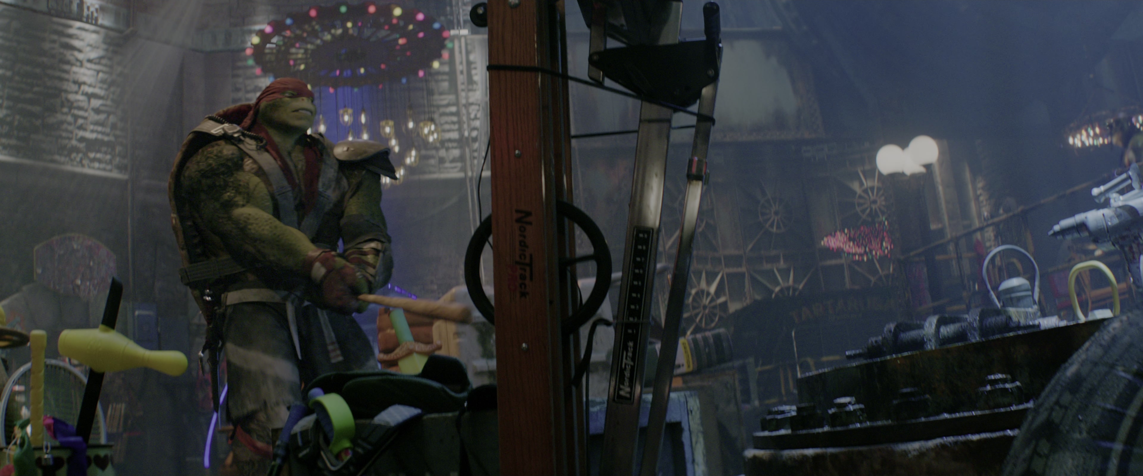 Teenage Mutant Ninja Turtles: Out of the Shadows (2016), wide, 2.40:1 — film still