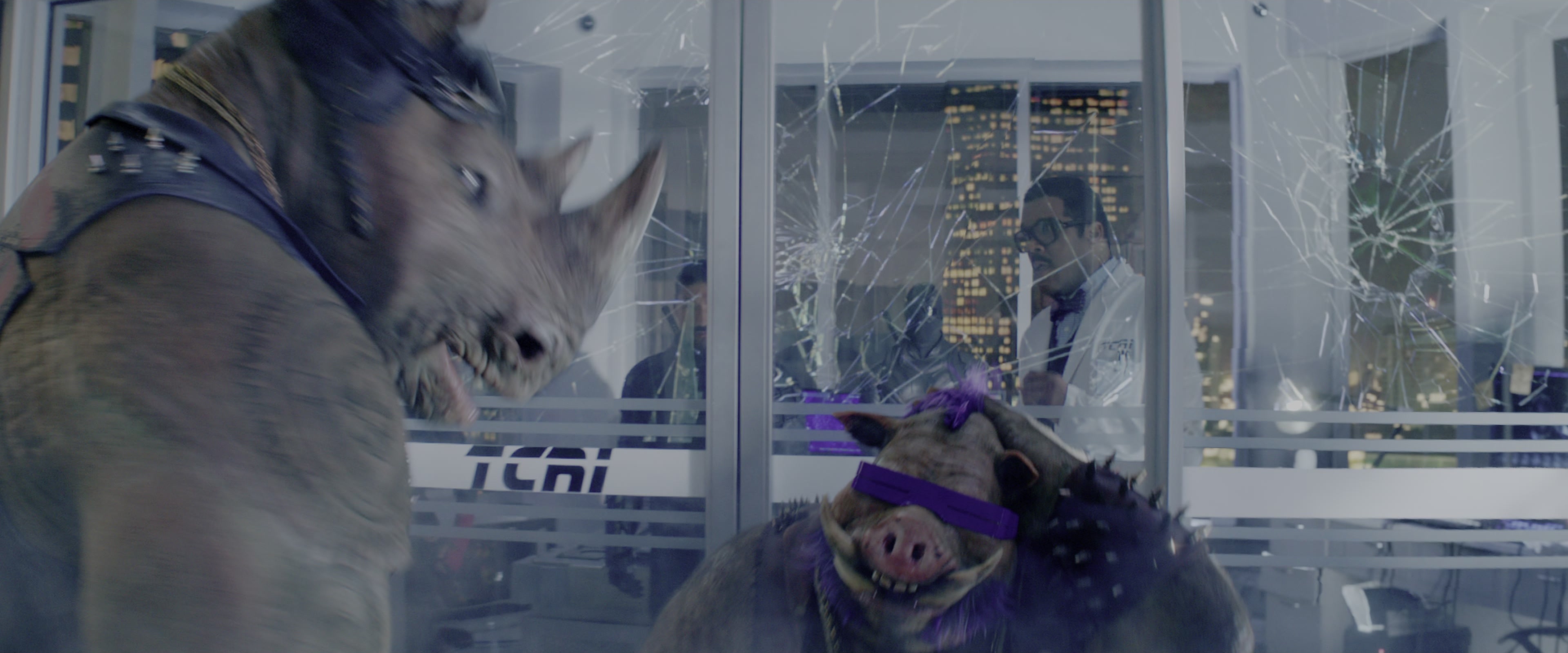 Teenage Mutant Ninja Turtles: Out of the Shadows (2016), wide, 2.40:1 — film still