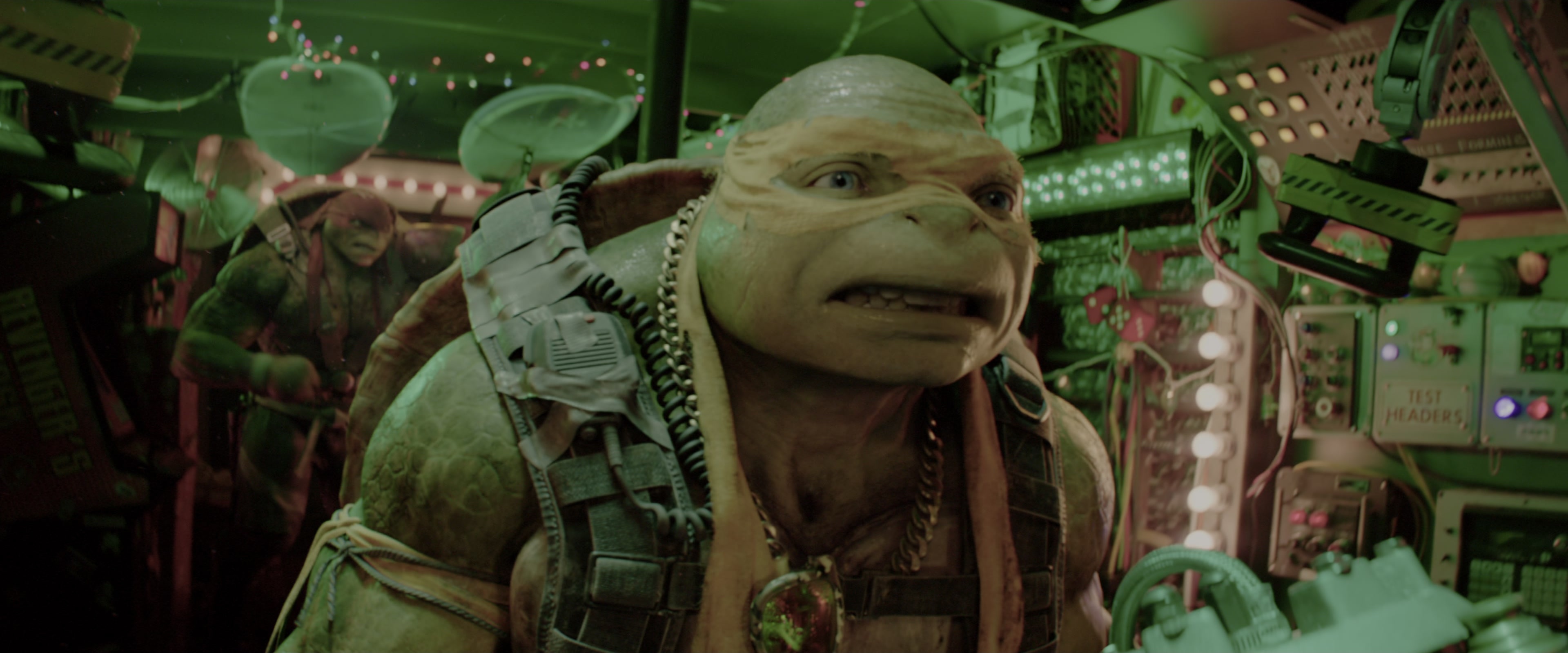 Teenage Mutant Ninja Turtles: Out of the Shadows (2016), wide, 2.40:1 — film still