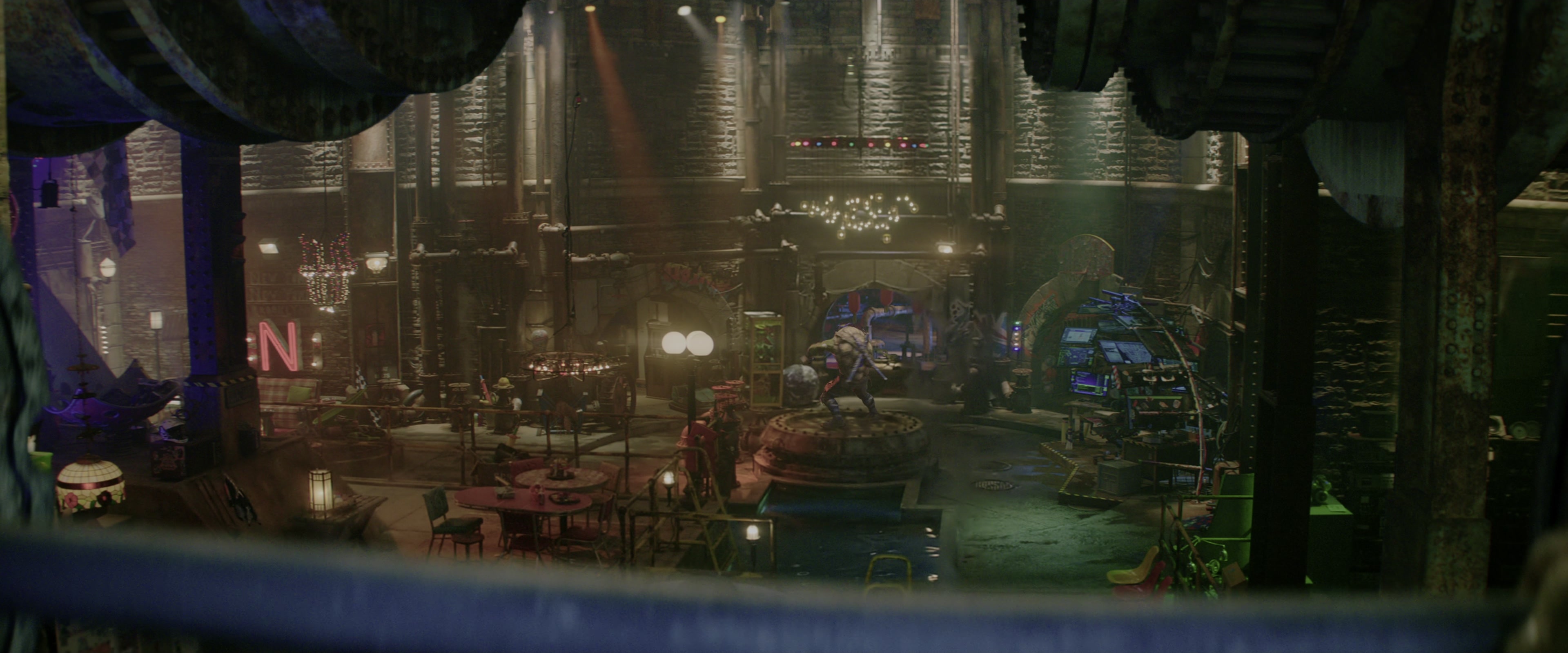 Teenage Mutant Ninja Turtles: Out of the Shadows (2016), wide, 2.40:1 — film still