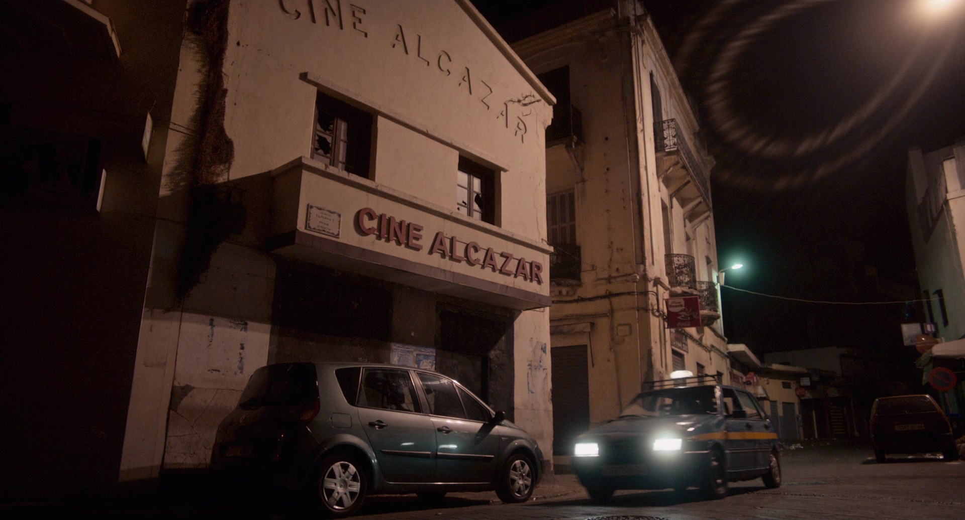 Only Lovers Left Alive (2013), wide, 1.85:1 — film still