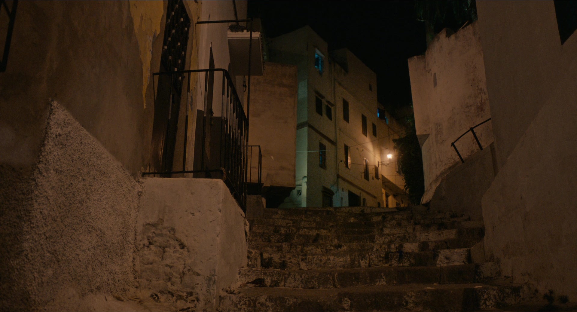 Only Lovers Left Alive (2013), wide, 1.85:1 — film still
