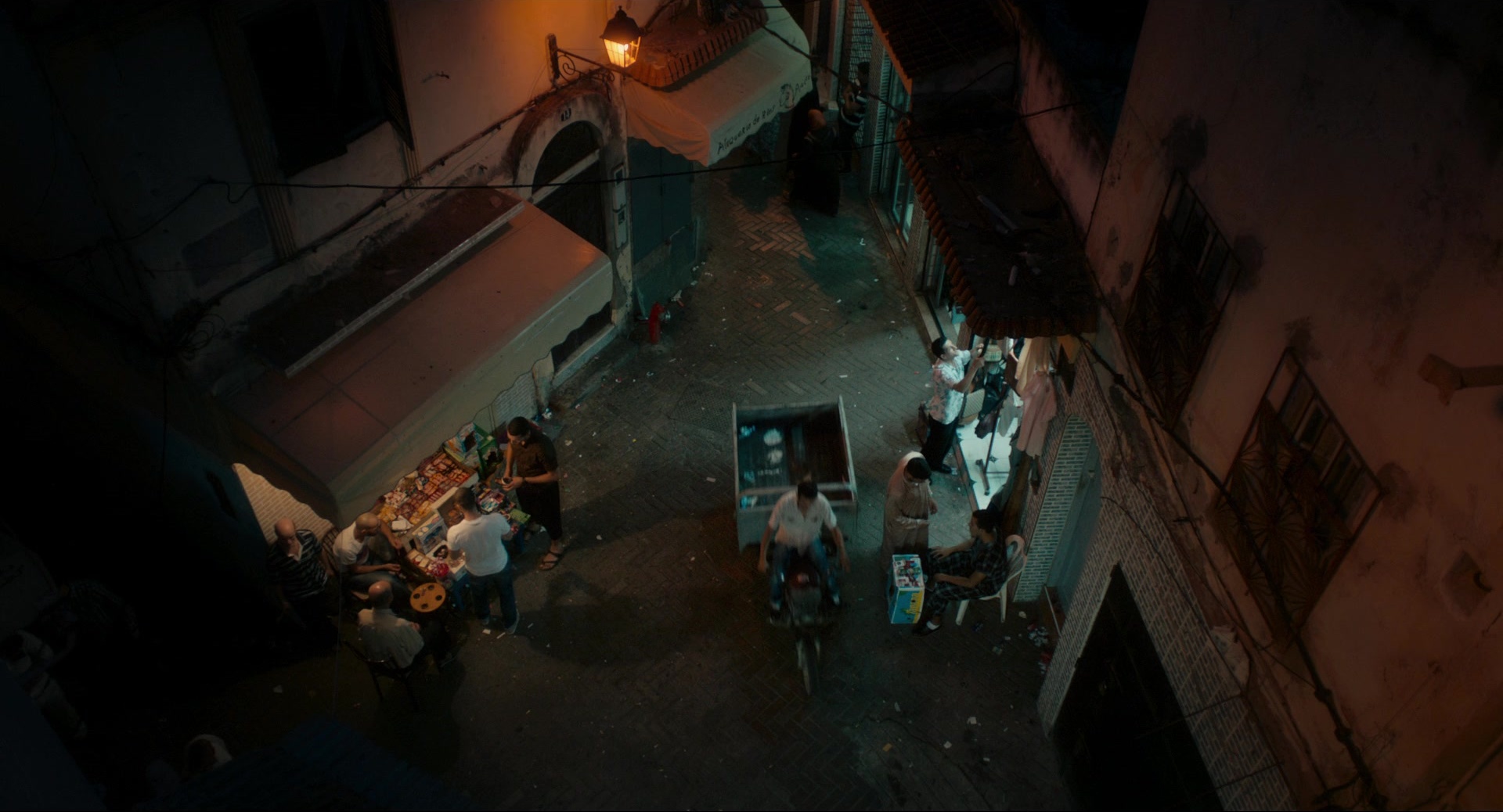 Only Lovers Left Alive (2013), wide, 1.85:1 — film still