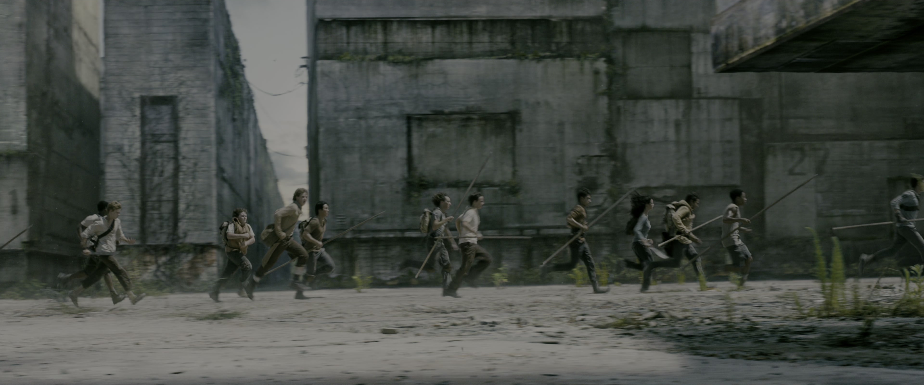 The Maze Runner (2014), wide, 2.40:1 — film still