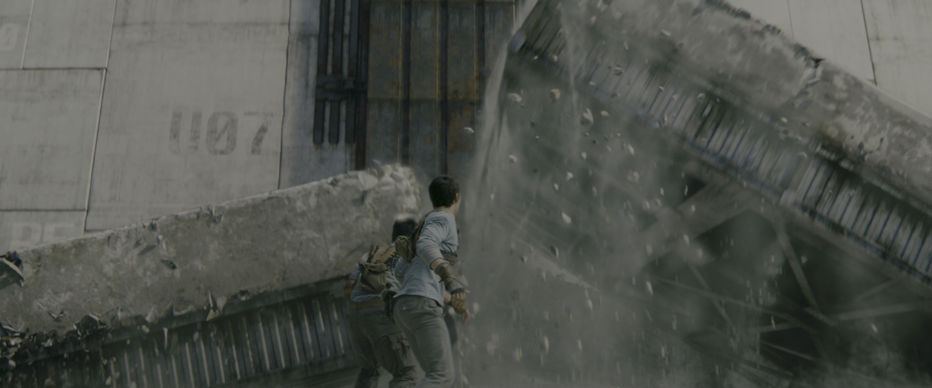 The Maze Runner (2014), wide, 2.40:1 — film still