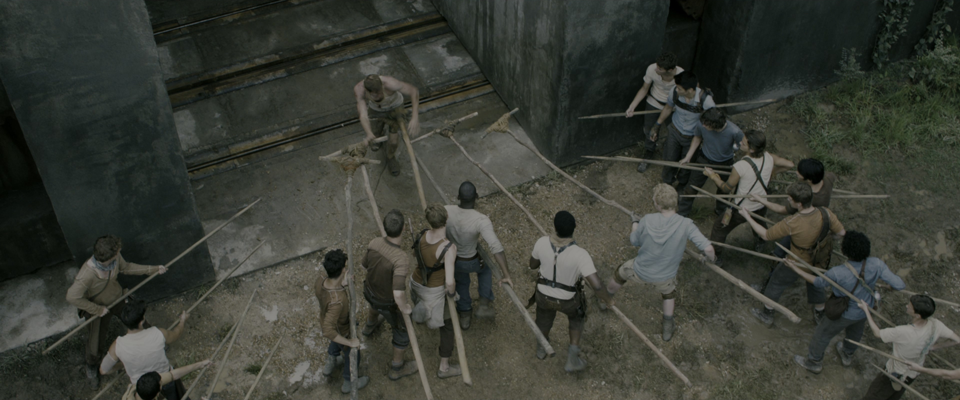 The Maze Runner (2014), wide, 2.40:1 — film still