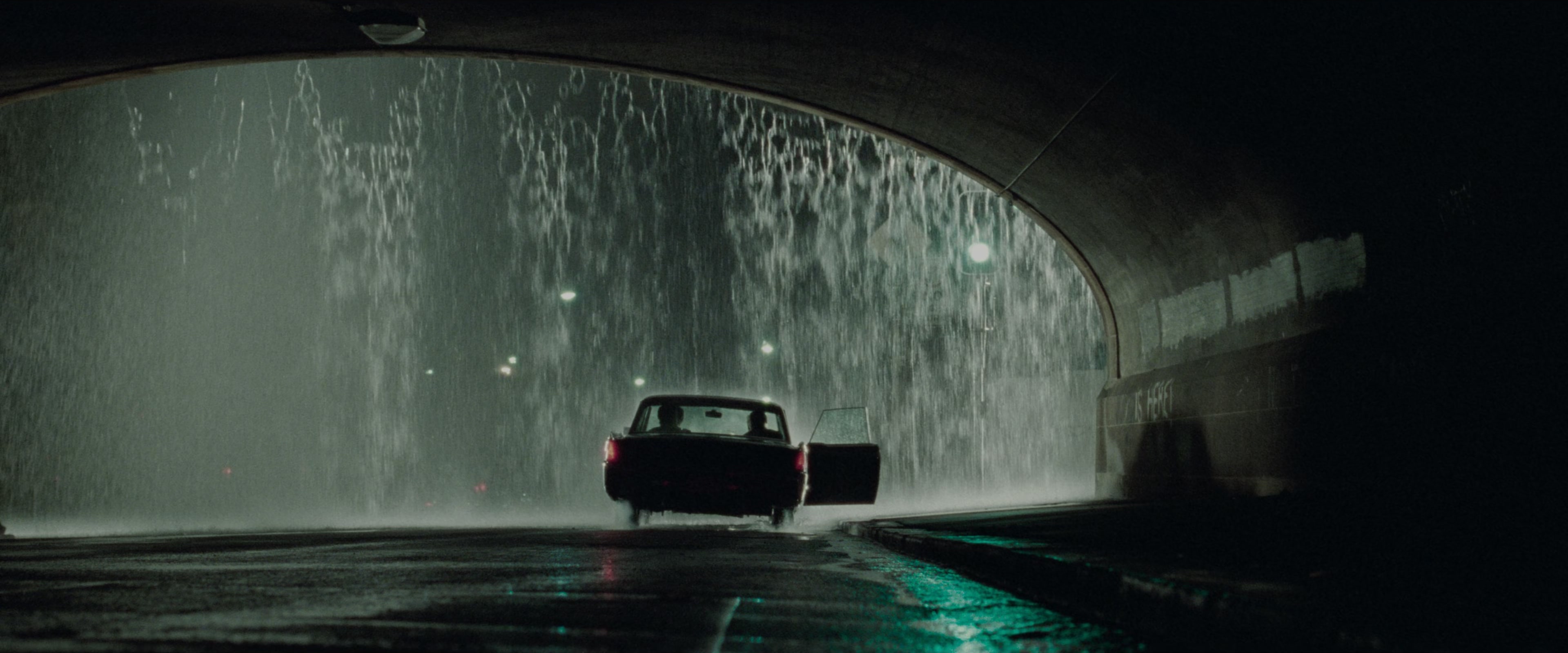 The Matrix (1999), wide, 2.40:1 — film still