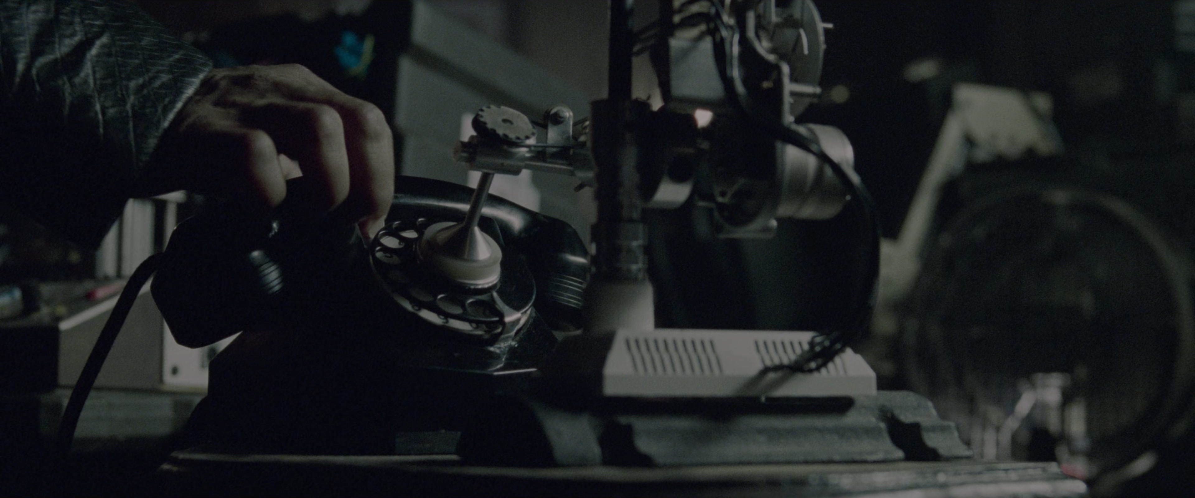 The Matrix (1999), wide, 2.40:1 — film still