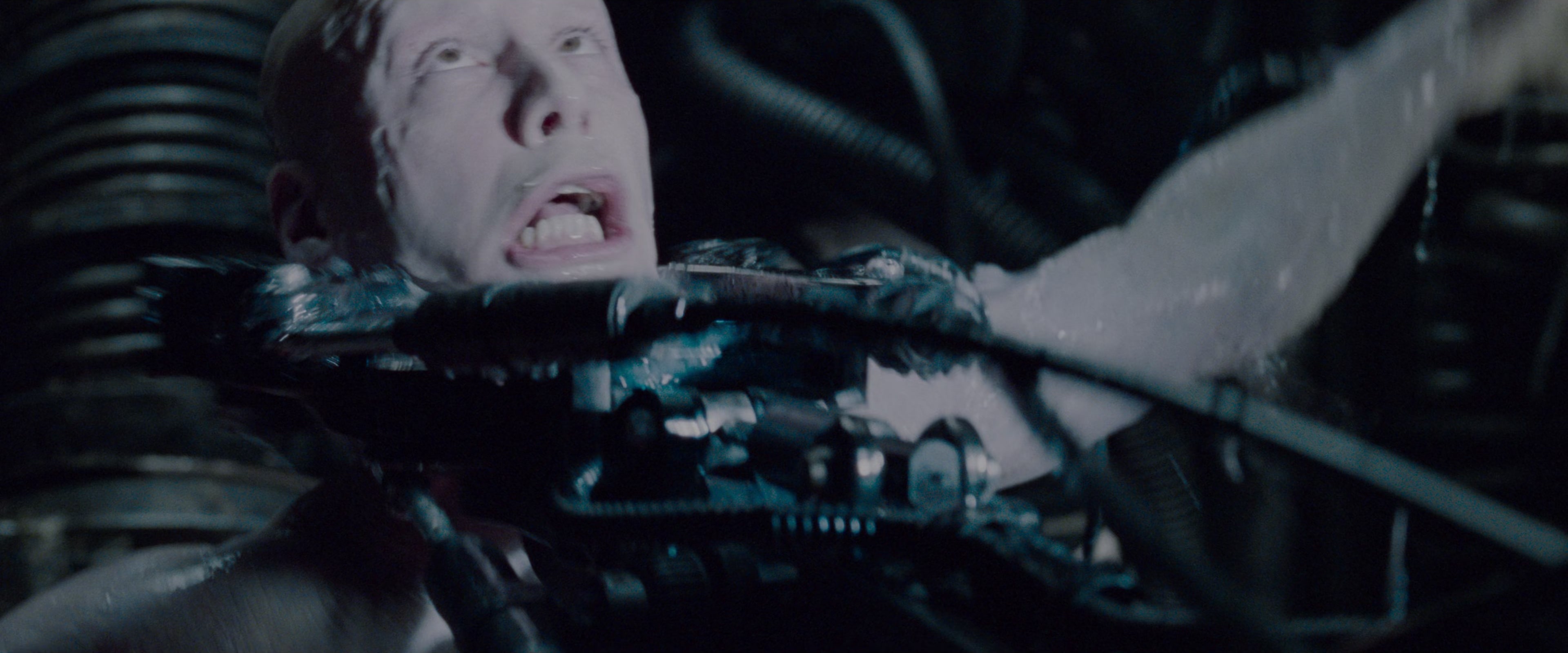 The Matrix (1999), wide, 2.40:1 — film still