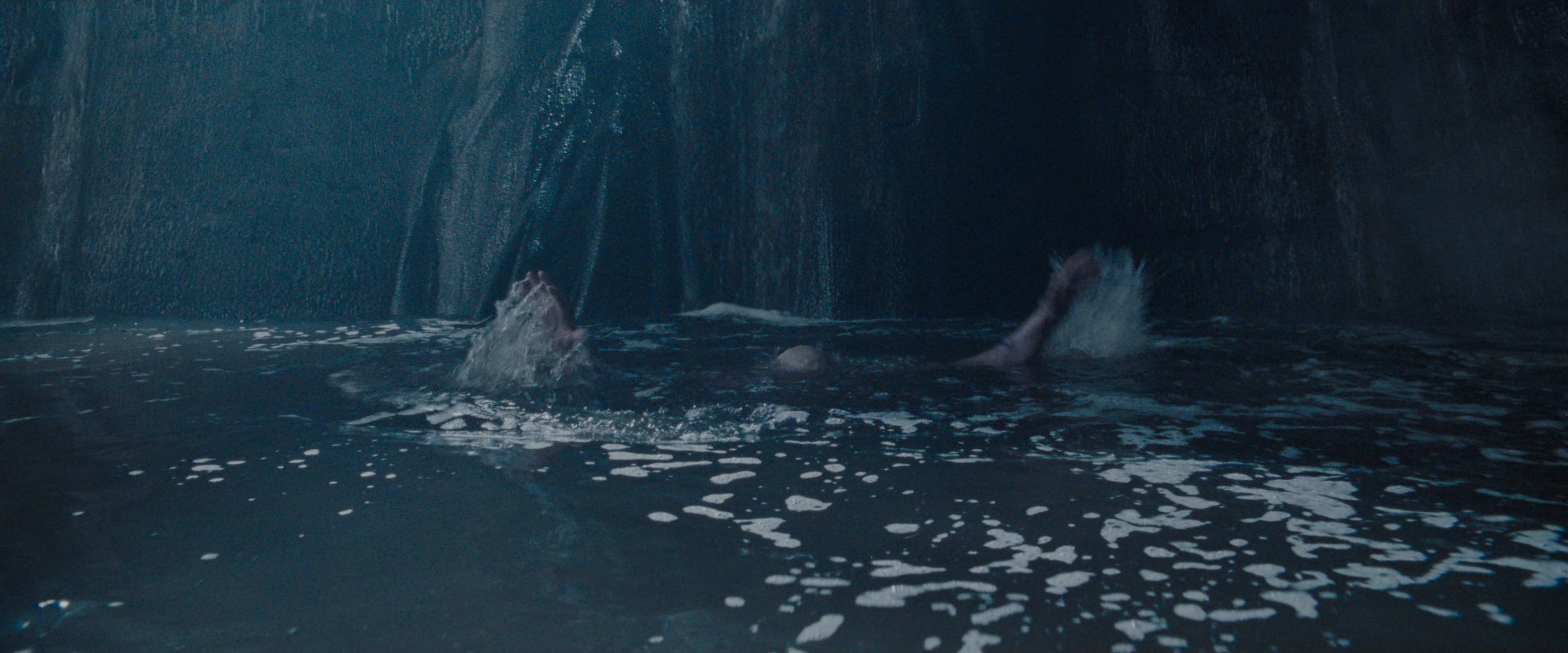 The Matrix (1999), unknown, 2.40:1 — film still