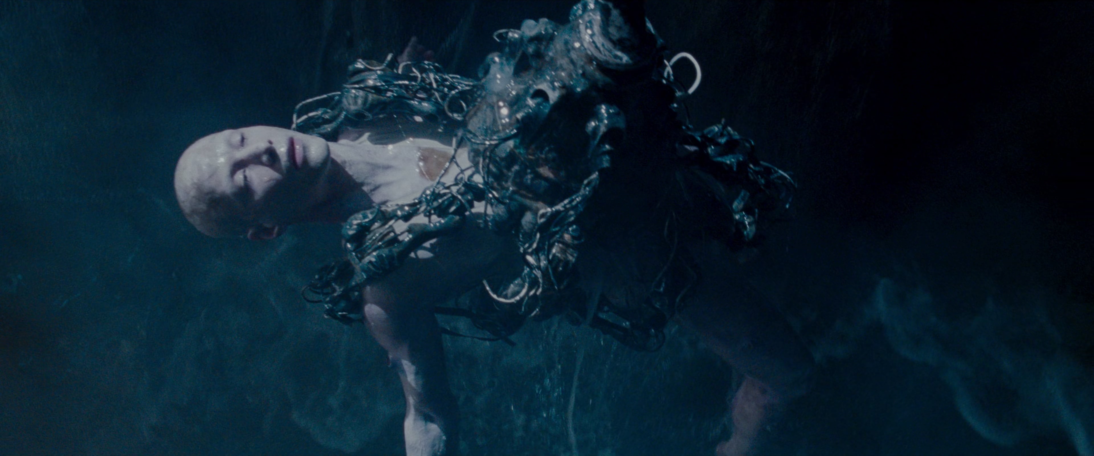 The Matrix (1999), wide, 2.40:1 — film still