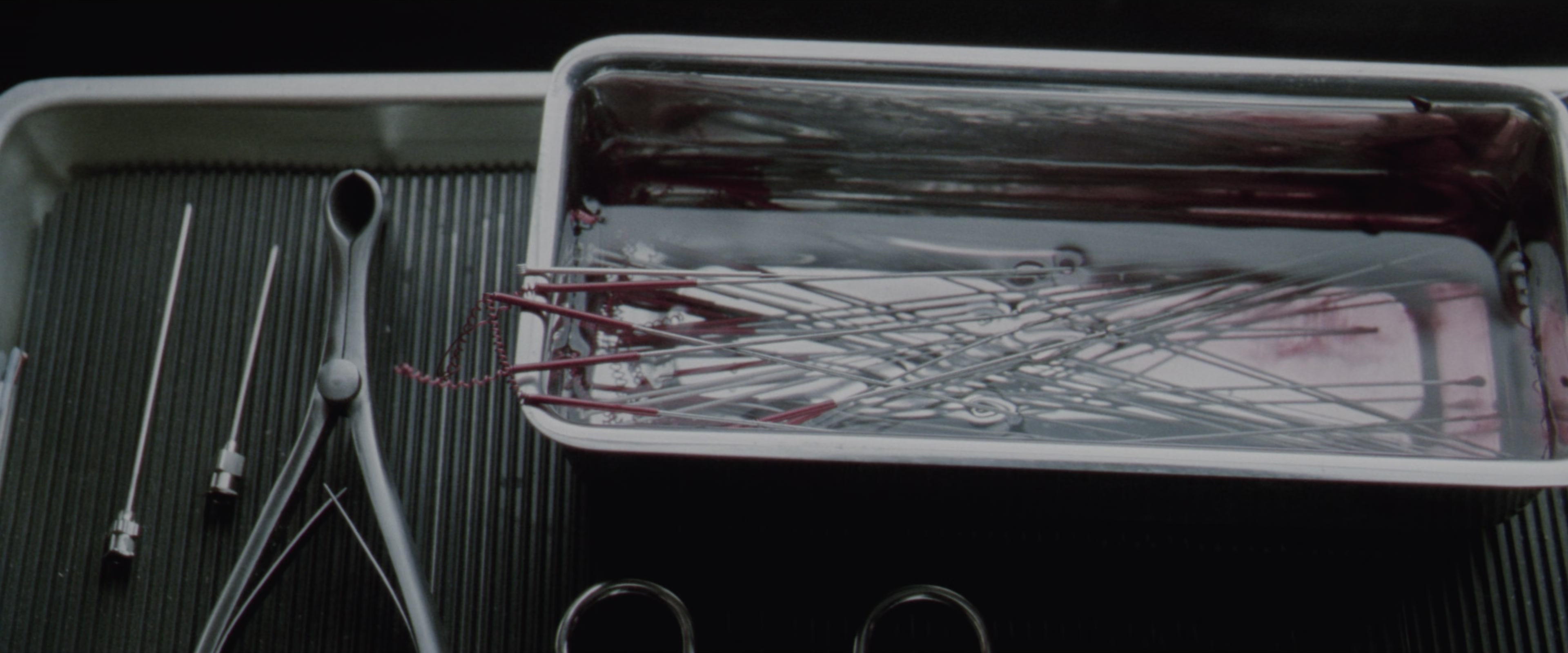 The Matrix (1999), wide, 2.40:1 — film still