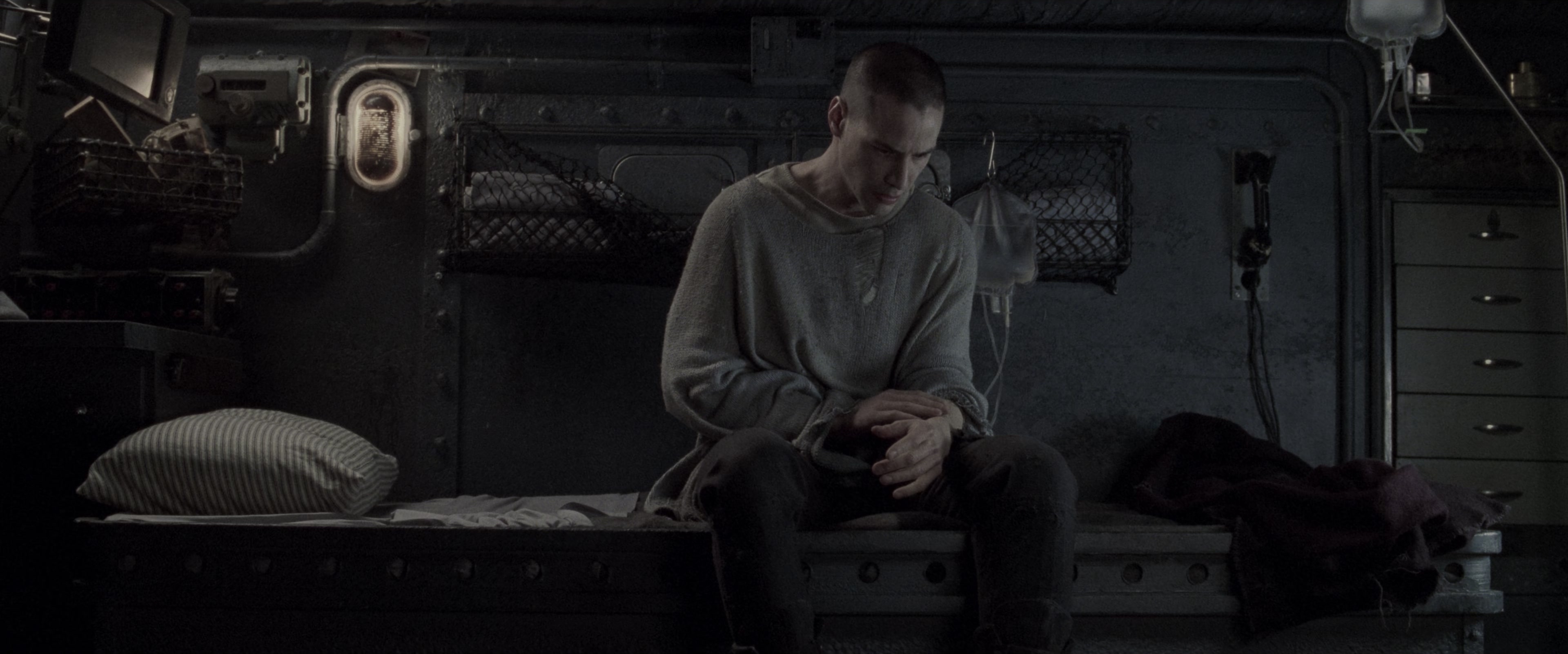 The Matrix (1999), wide, 2.40:1 — film still