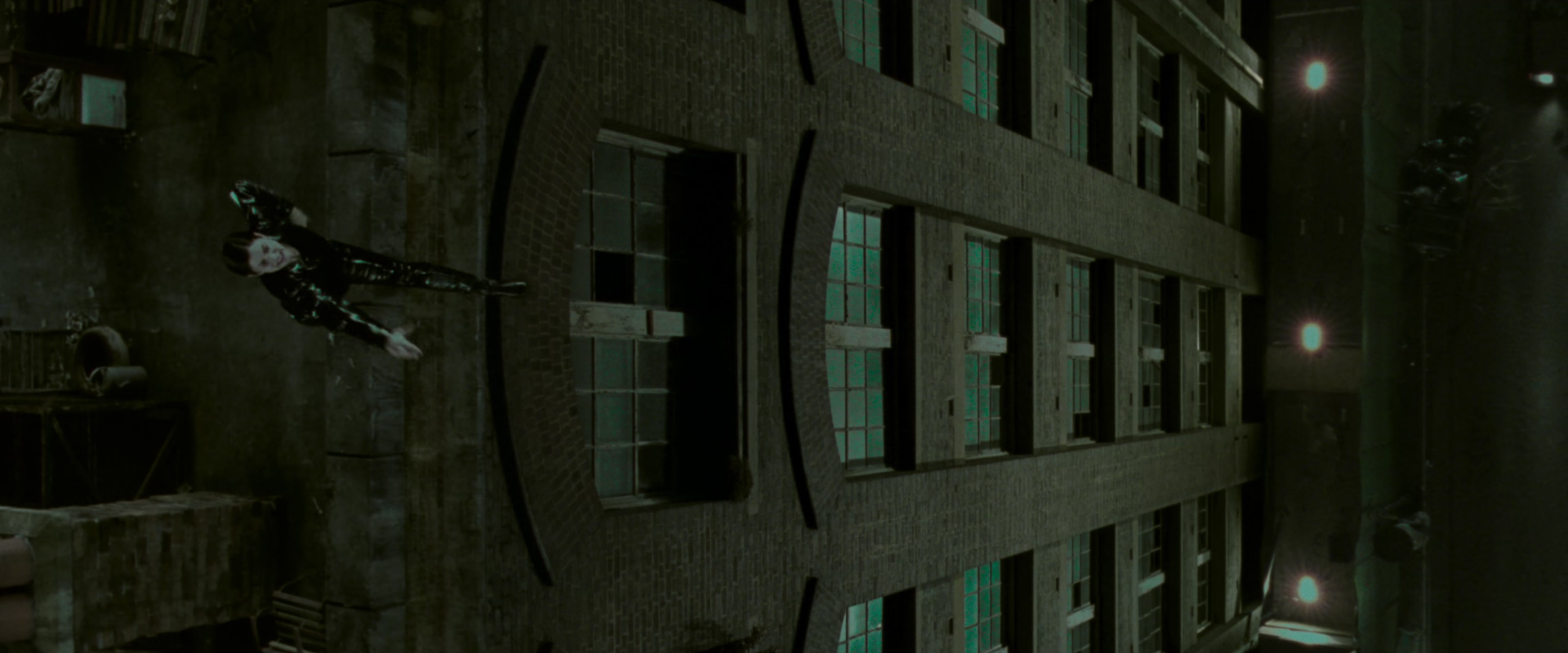The Matrix (1999), wide, 2.40:1 — film still