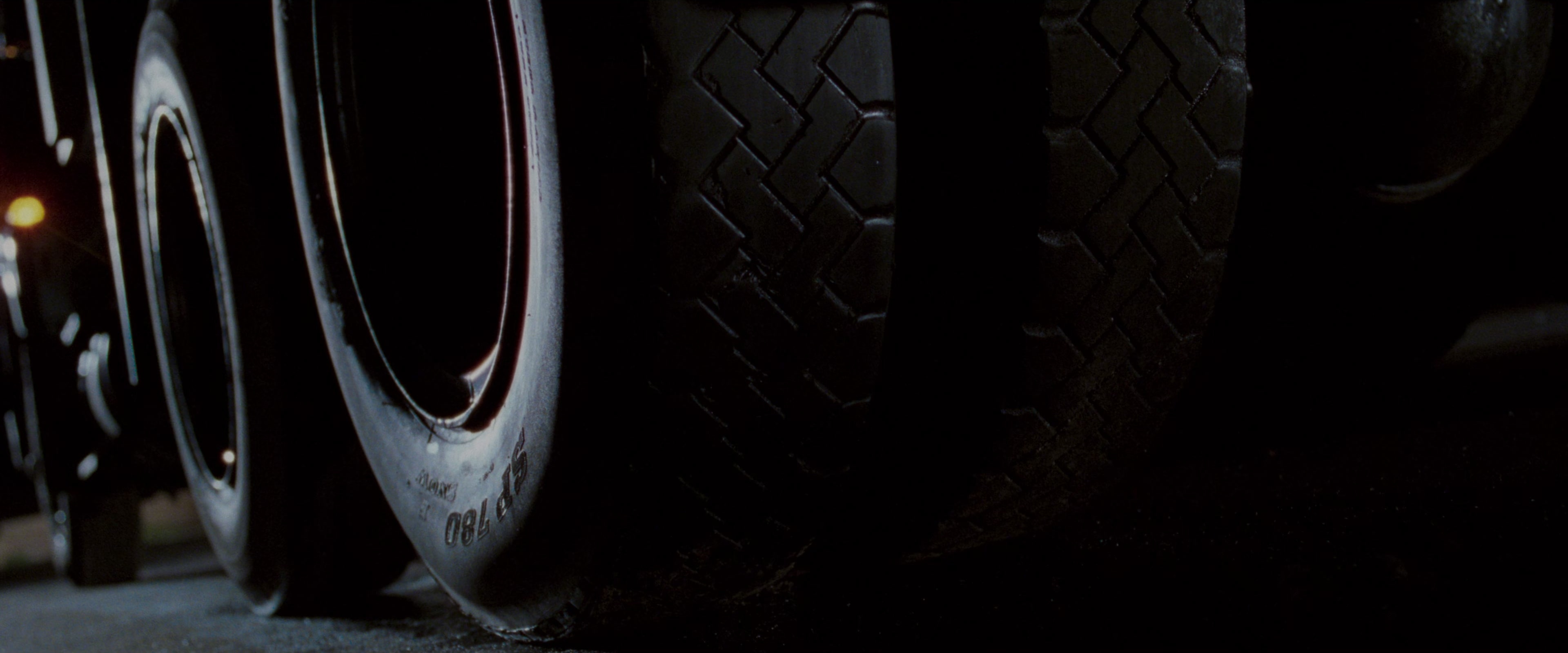 The Matrix (1999), wide, 2.40:1 — film still