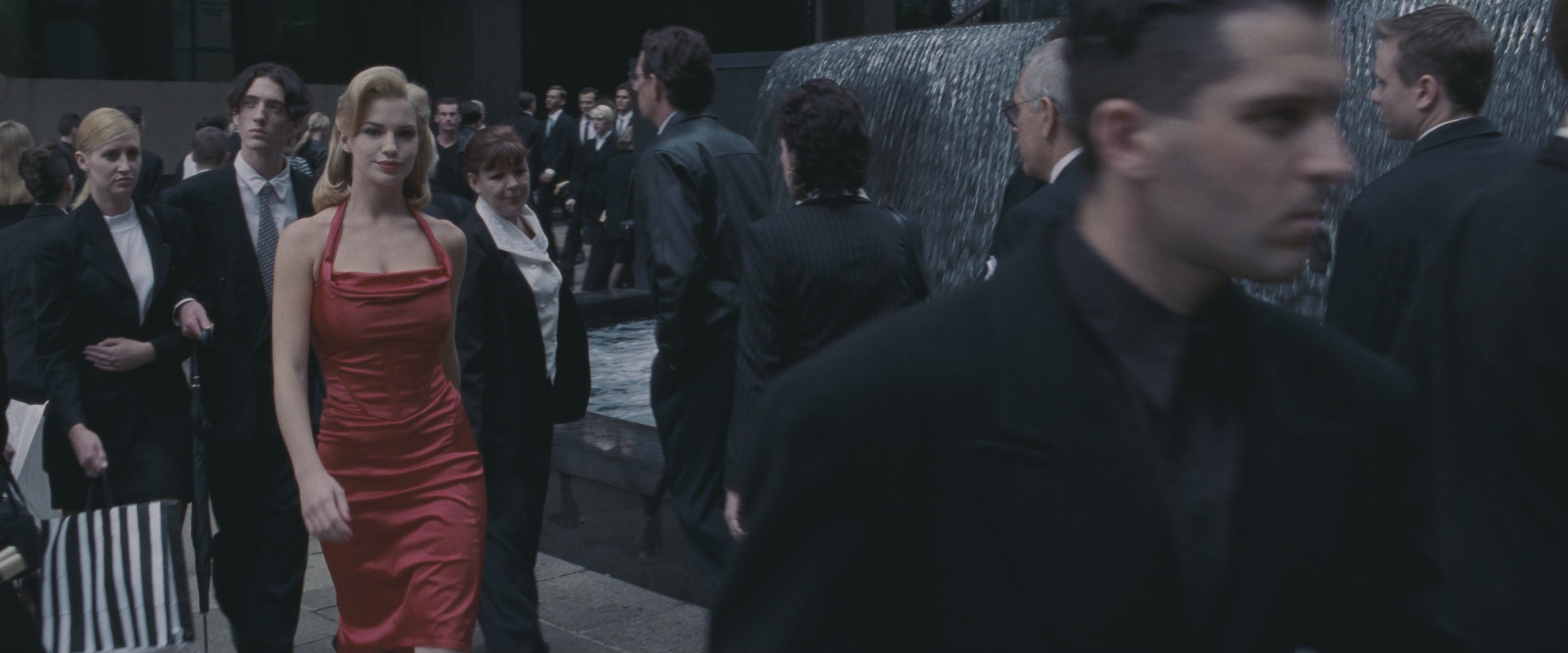 The Matrix (1999), wide, 2.40:1 — film still