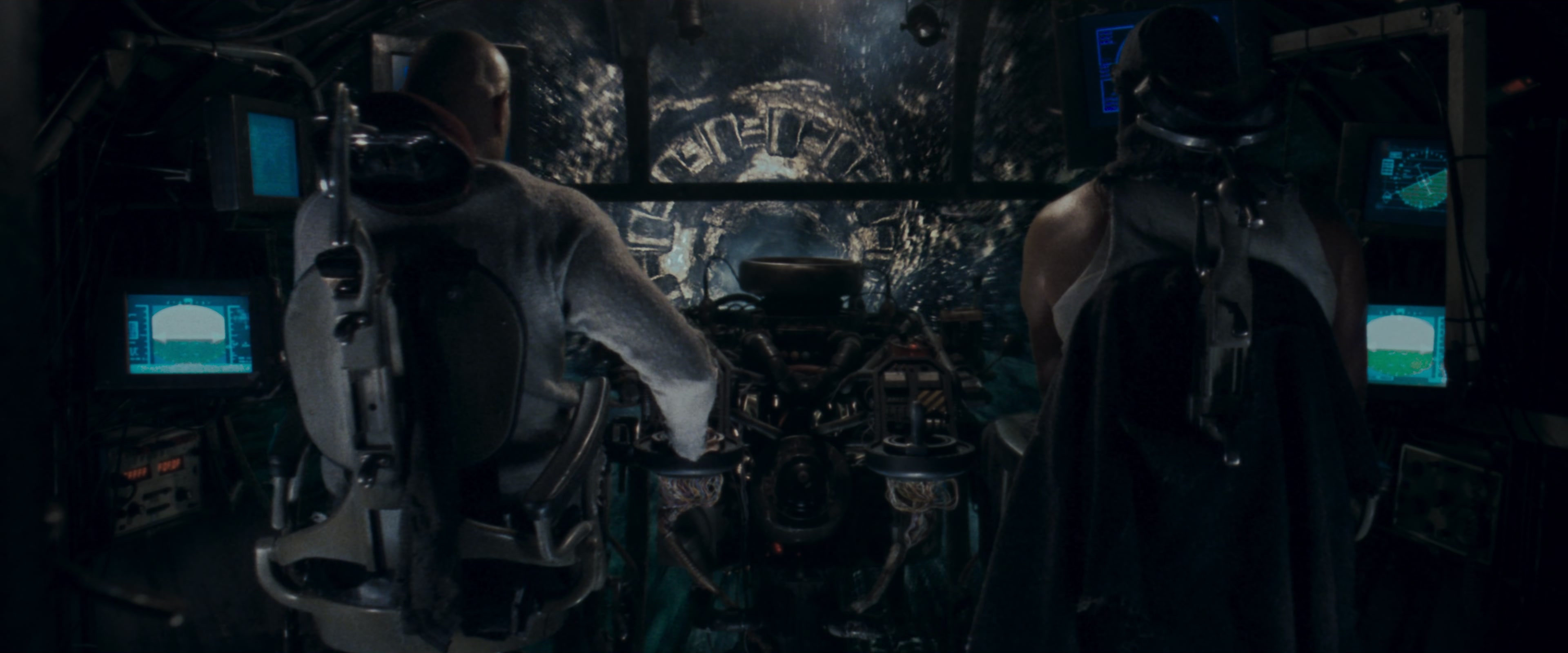 The Matrix (1999), wide, 2.40:1 — film still