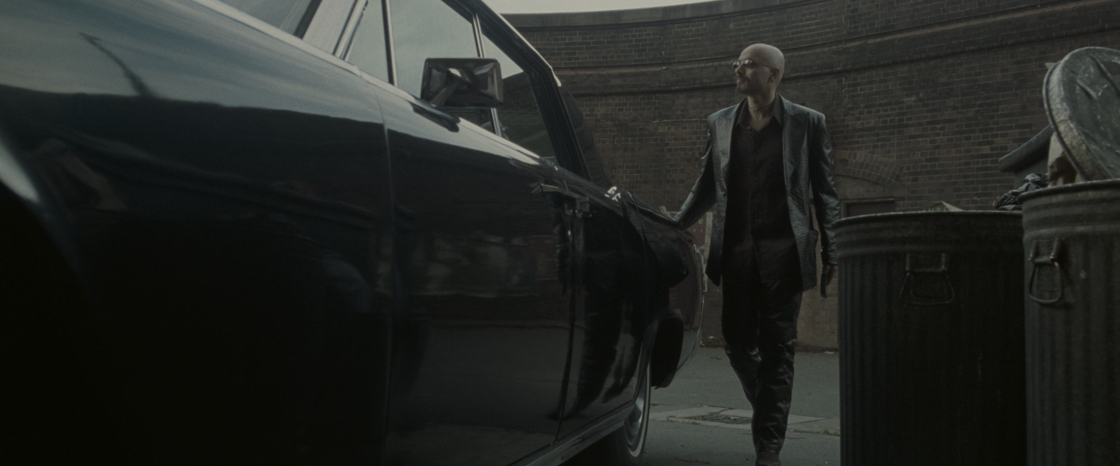 The Matrix (1999), wide, 2.40:1 — film still