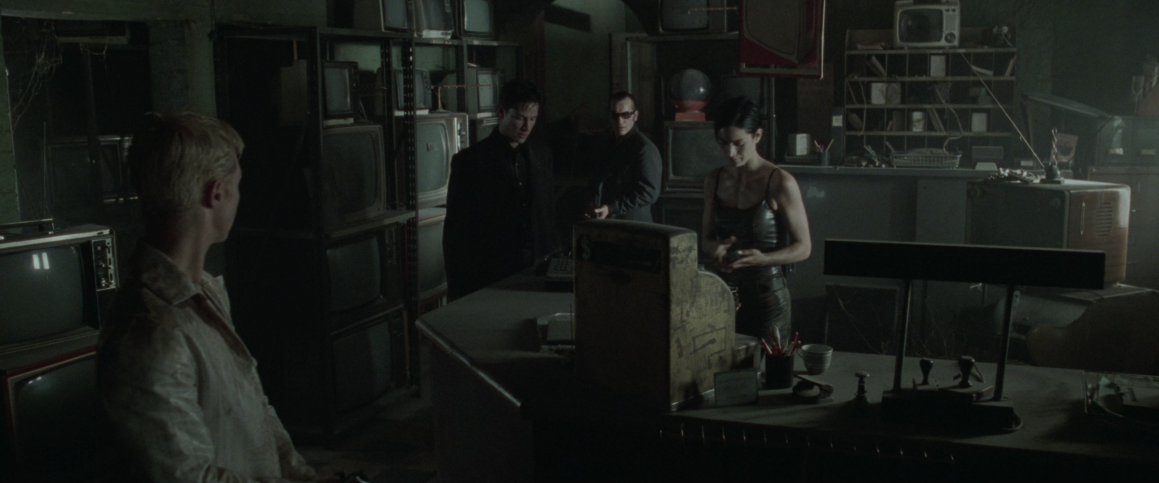 The Matrix (1999), wide, 2.40:1 — film still