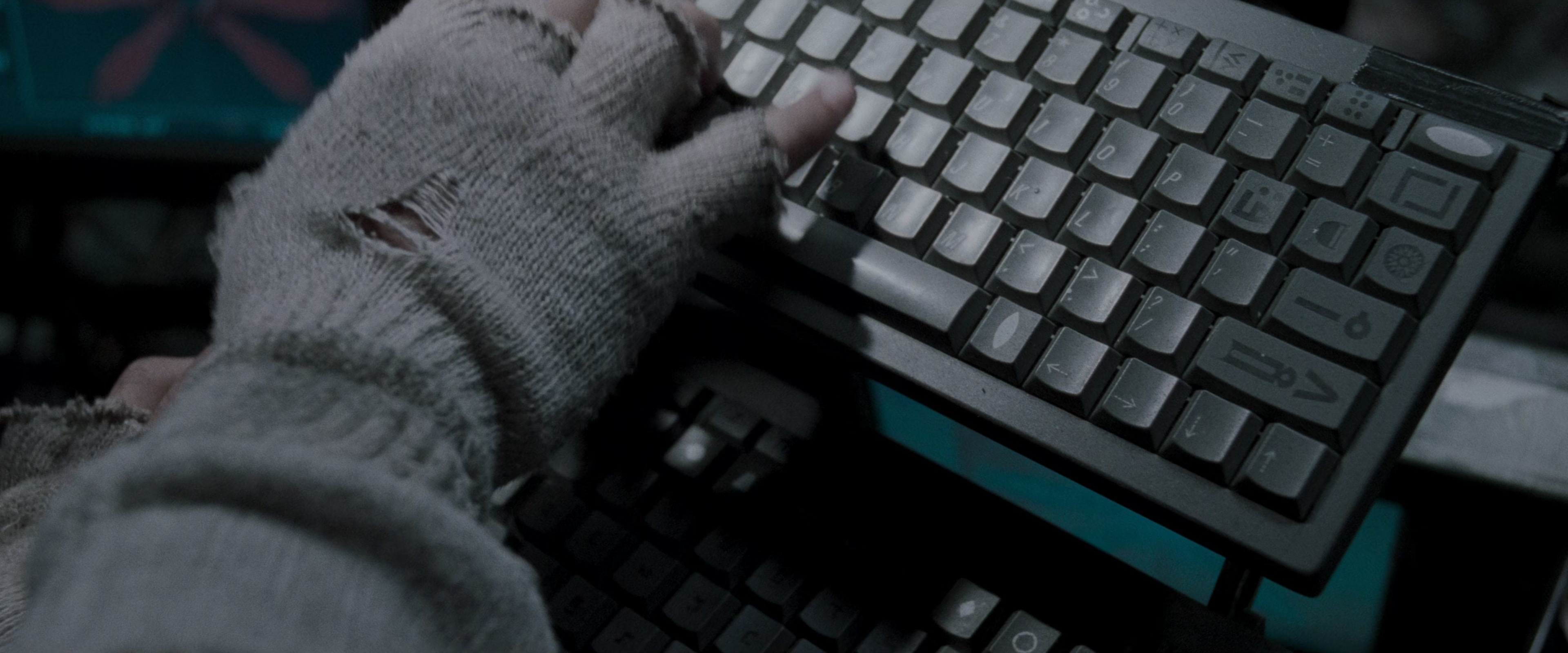 The Matrix (1999), wide, 2.40:1 — film still
