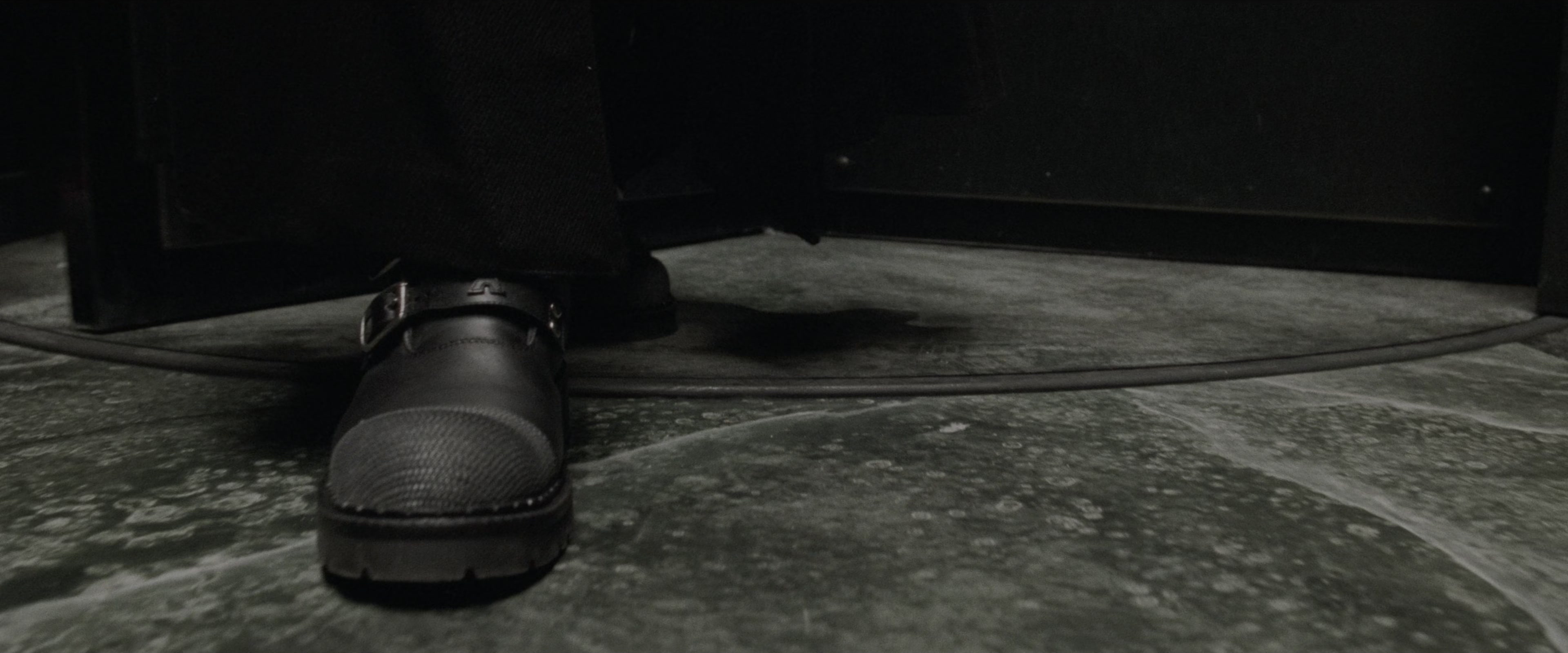 The Matrix (1999), wide, 2.40:1 — film still