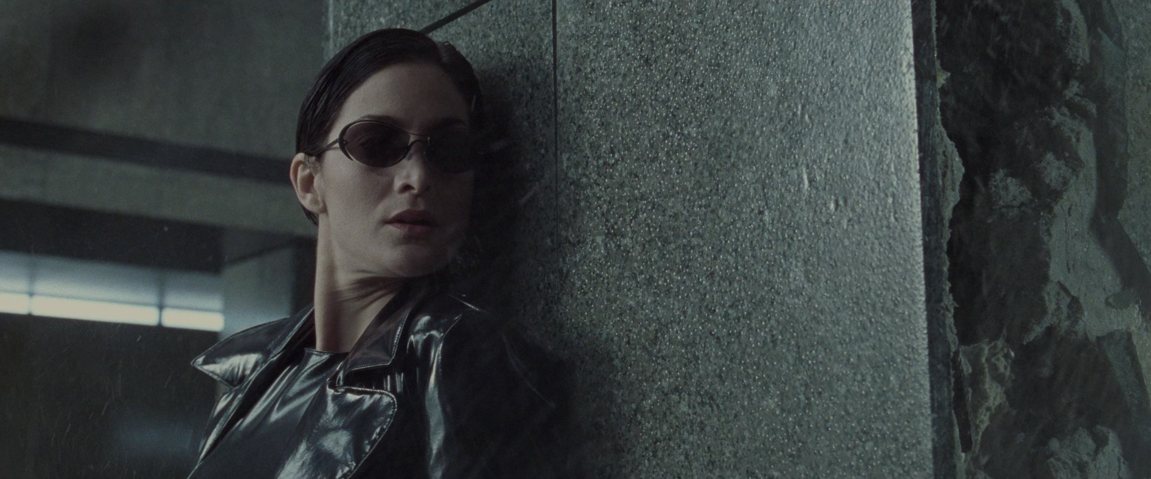 The Matrix (1999), medium, 2.40:1 — film still