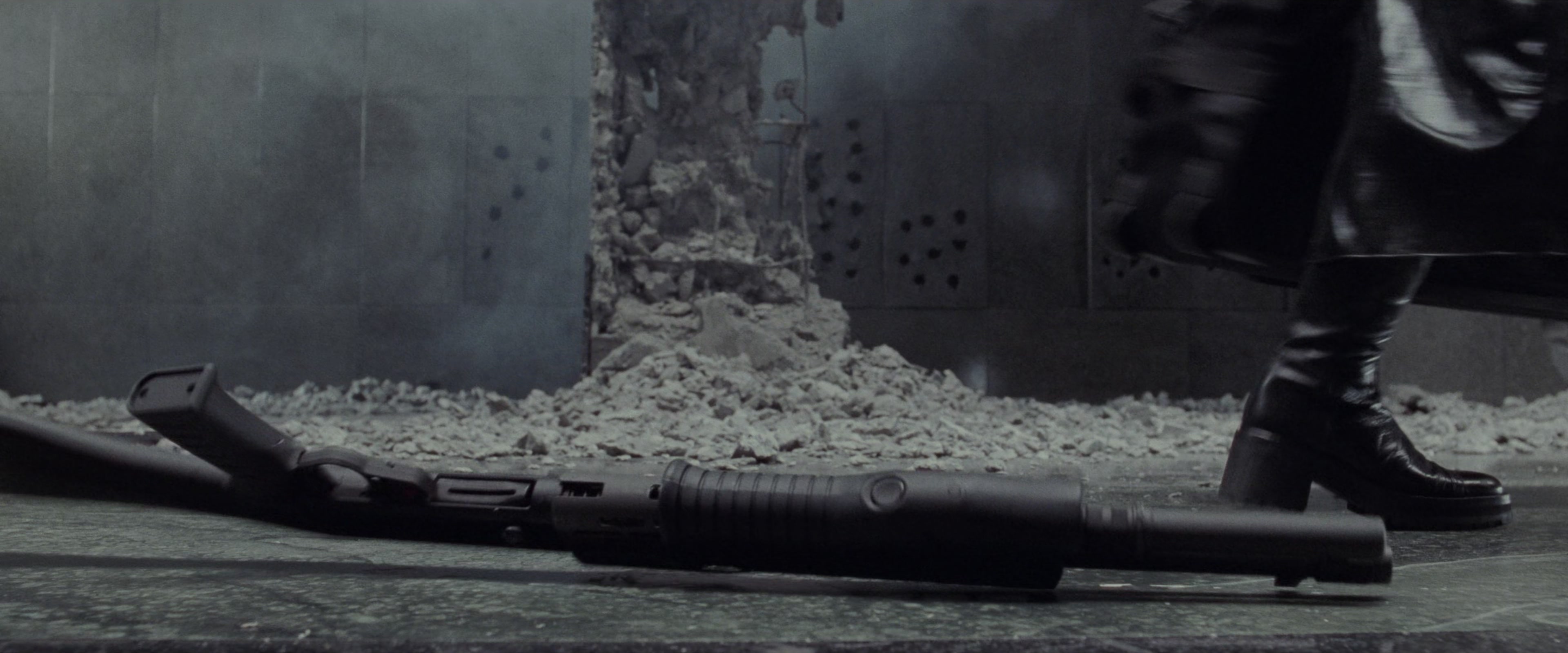 The Matrix (1999), wide, 2.40:1 — film still
