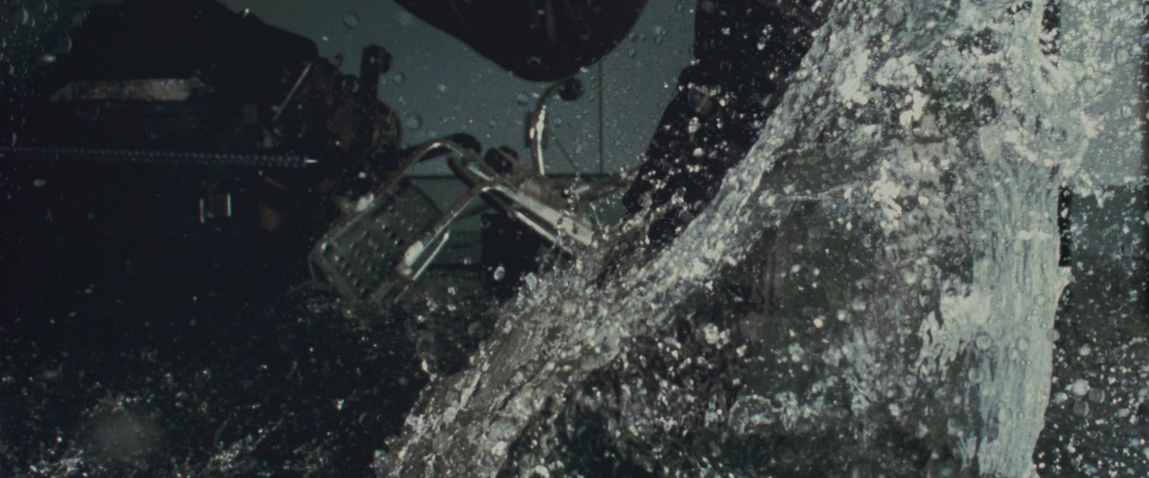 The Matrix (1999), wide, 2.40:1 — film still